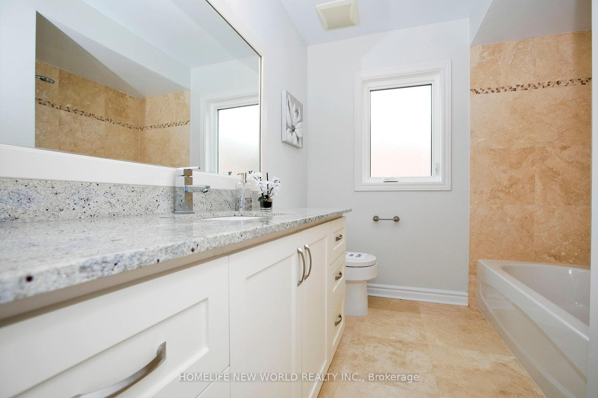 27 John Stiver Crescent photo 14