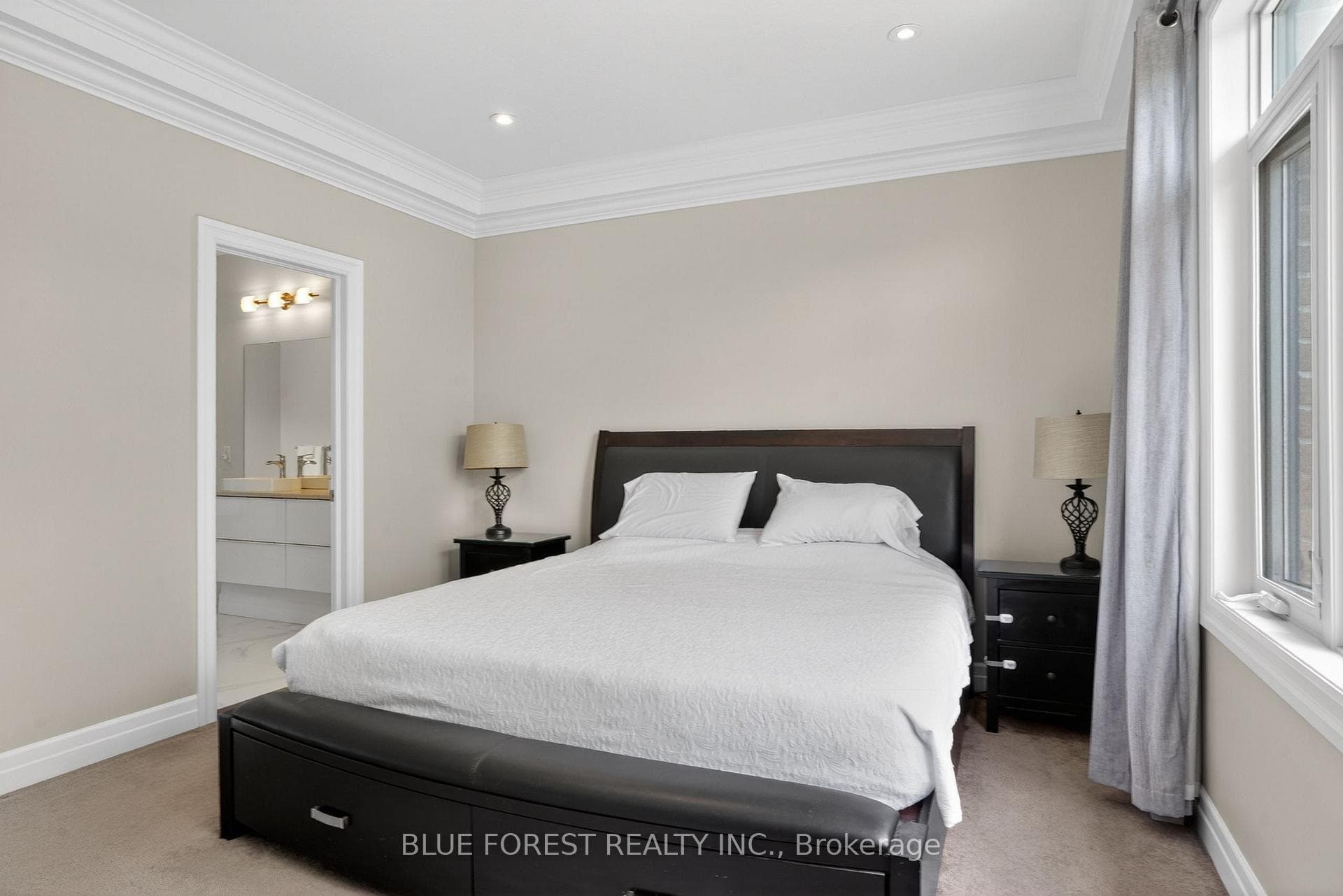 14 Thames Springs Crescent photo 17