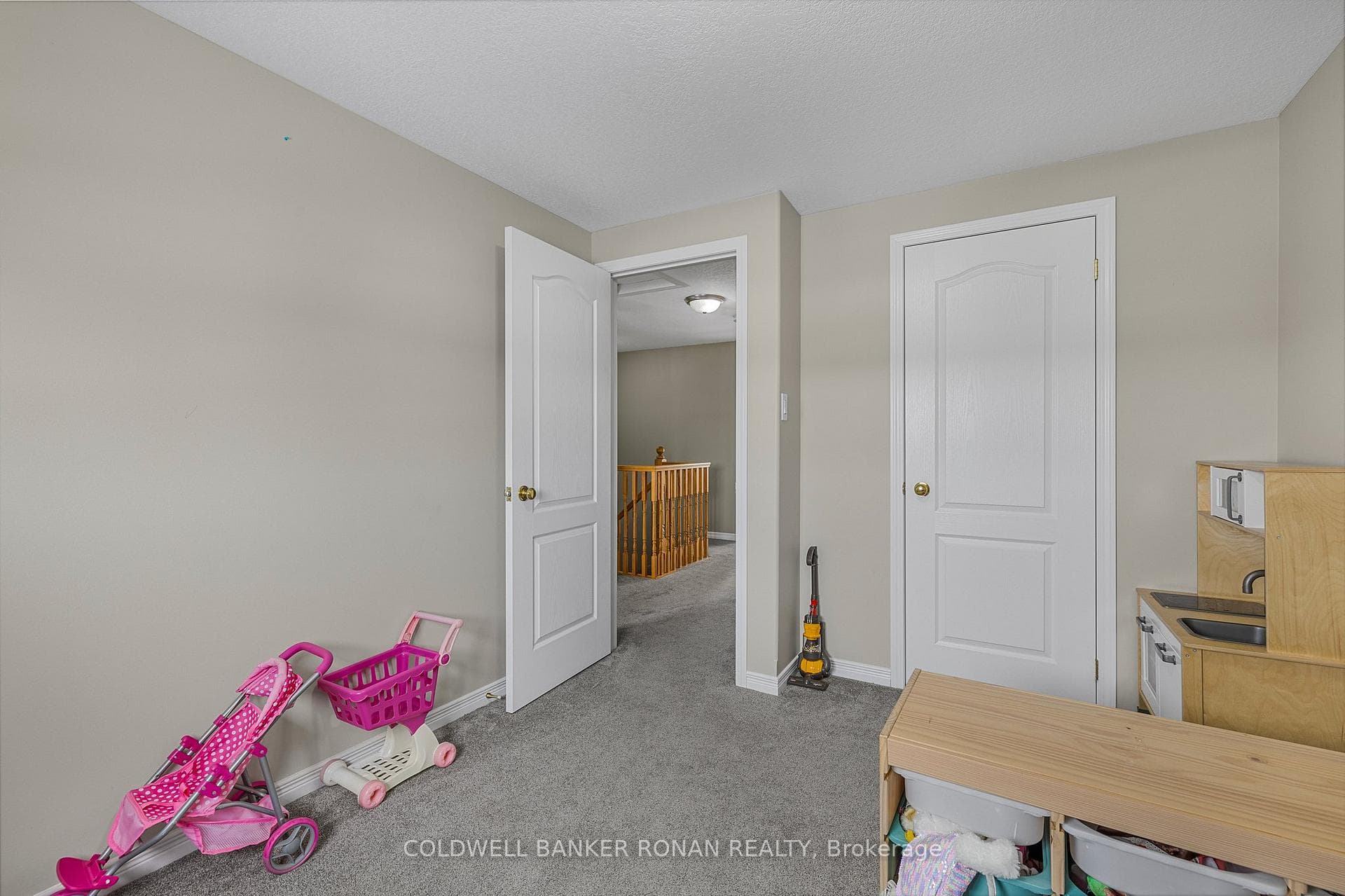 7 Ruthven Crescent photo 23