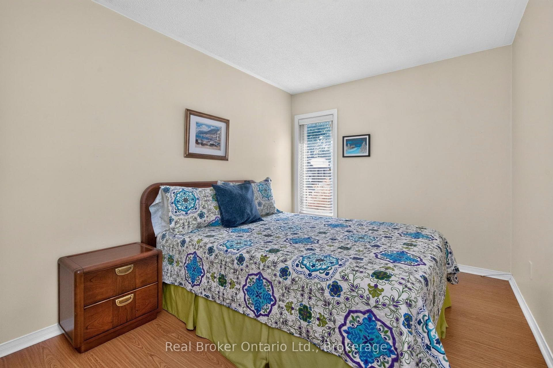 47 Timberland Crescent photo 13