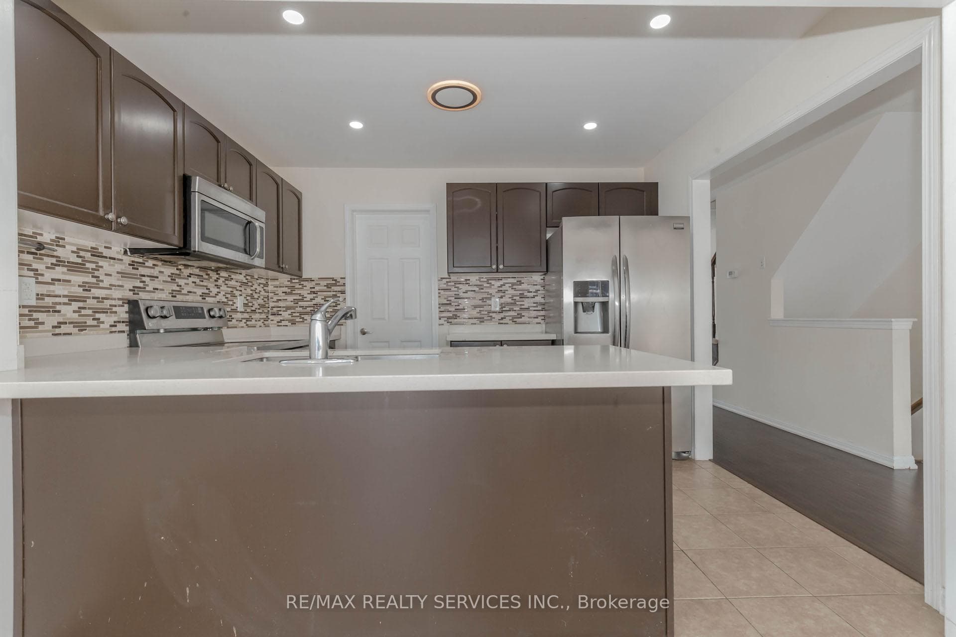20 Henneberry Lane photo 7