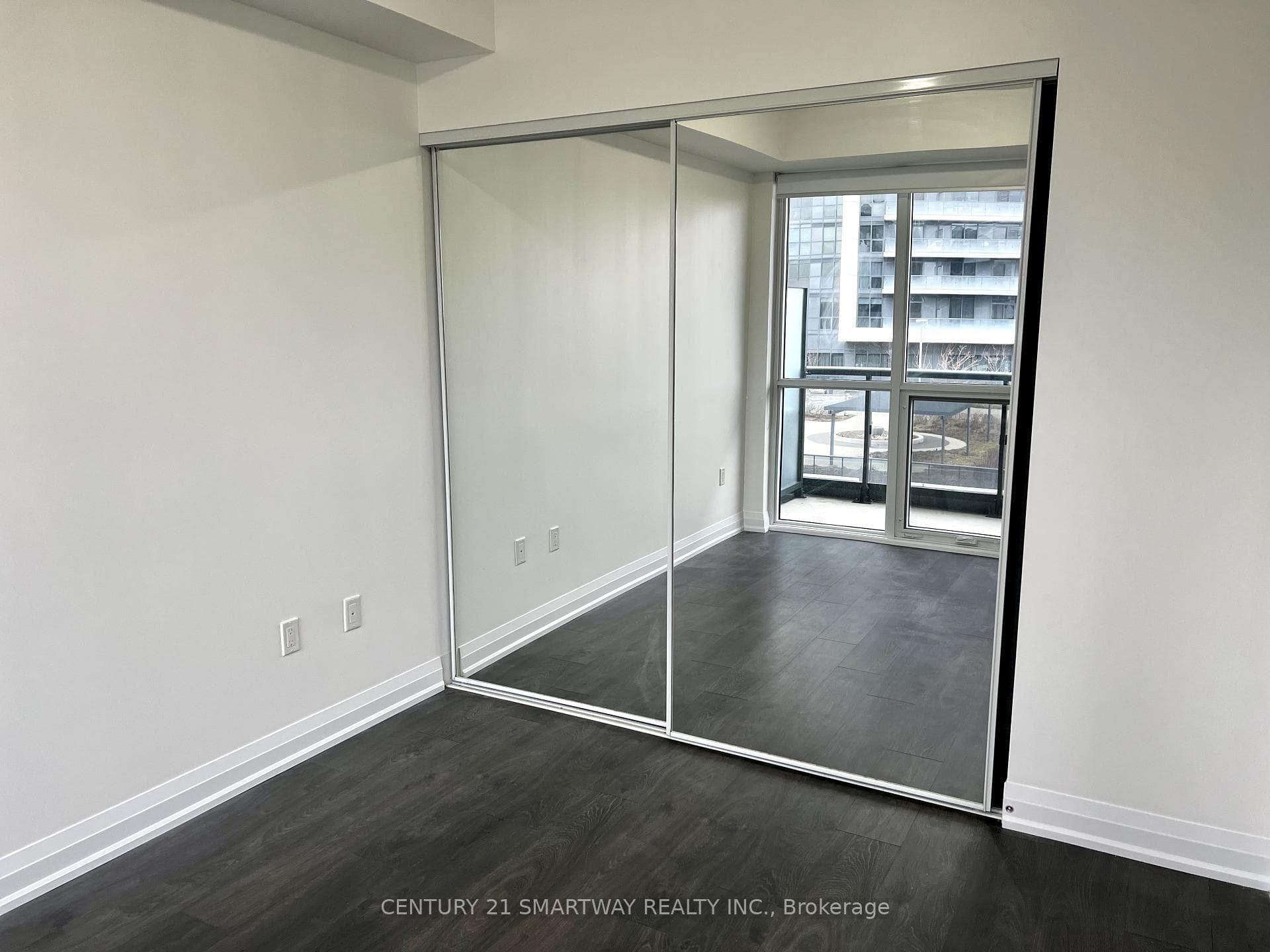 26 Gibbs Road Unit 748 photo 12