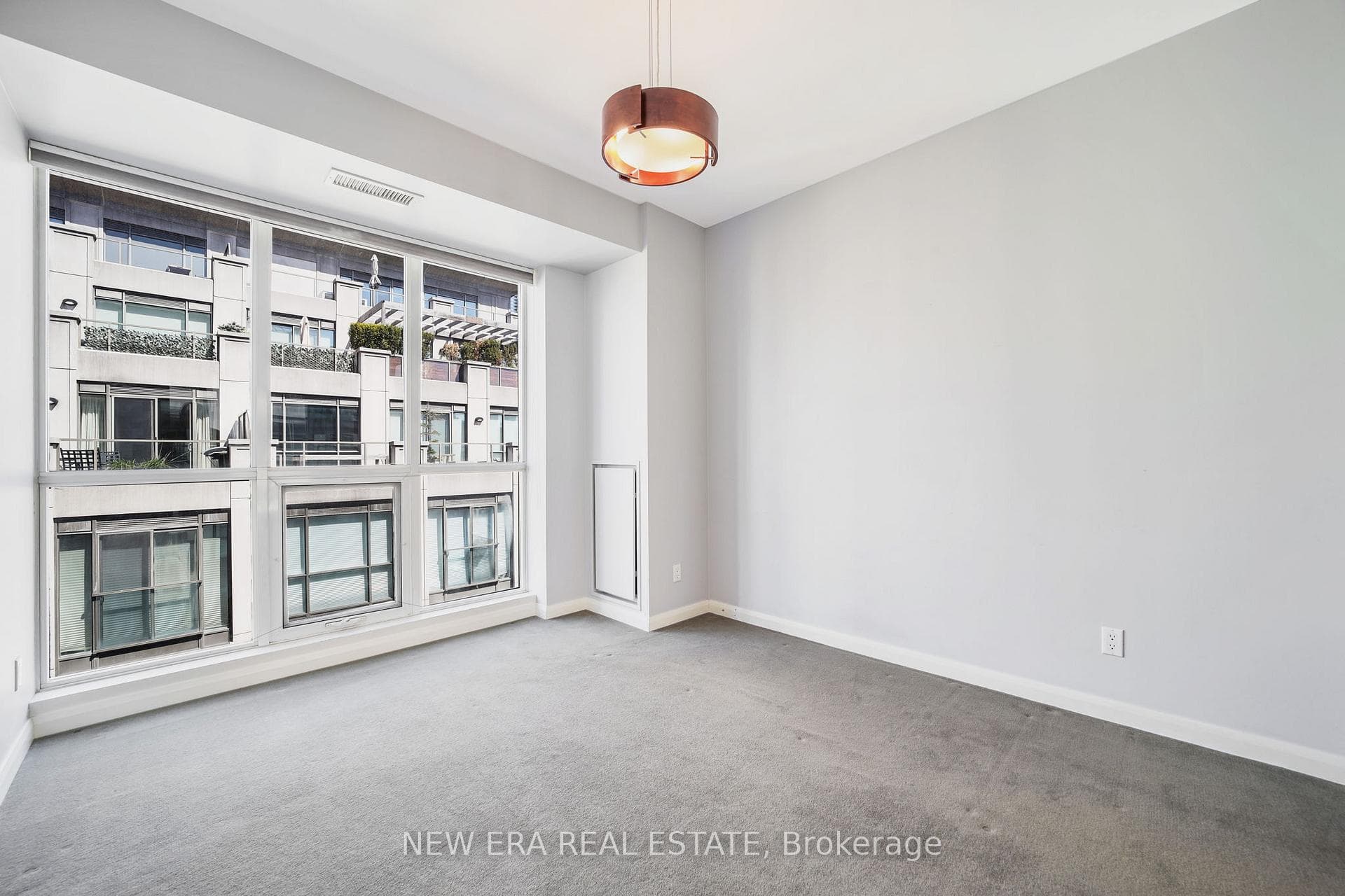 11 Soho Street Unit 503 photo 35