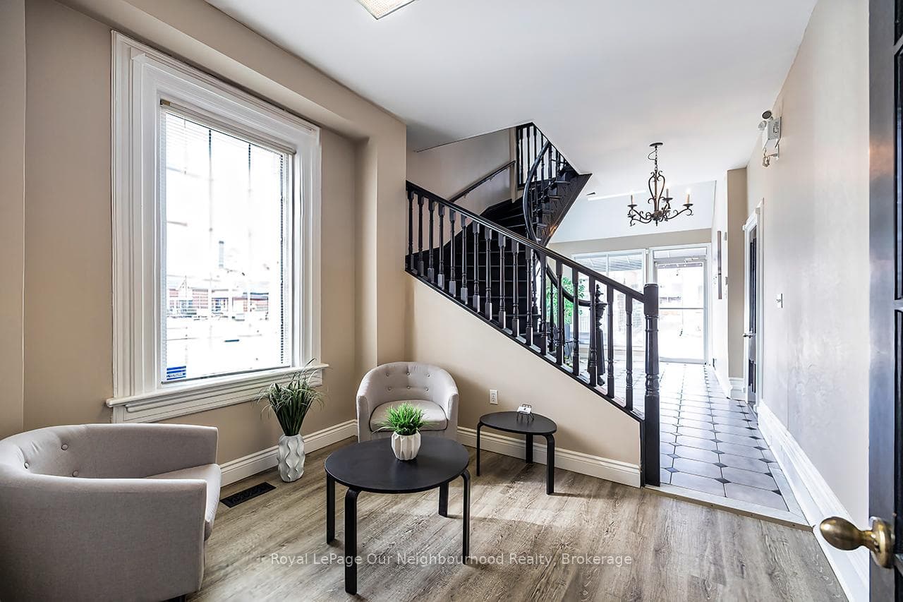 71 Albert Street photo 12