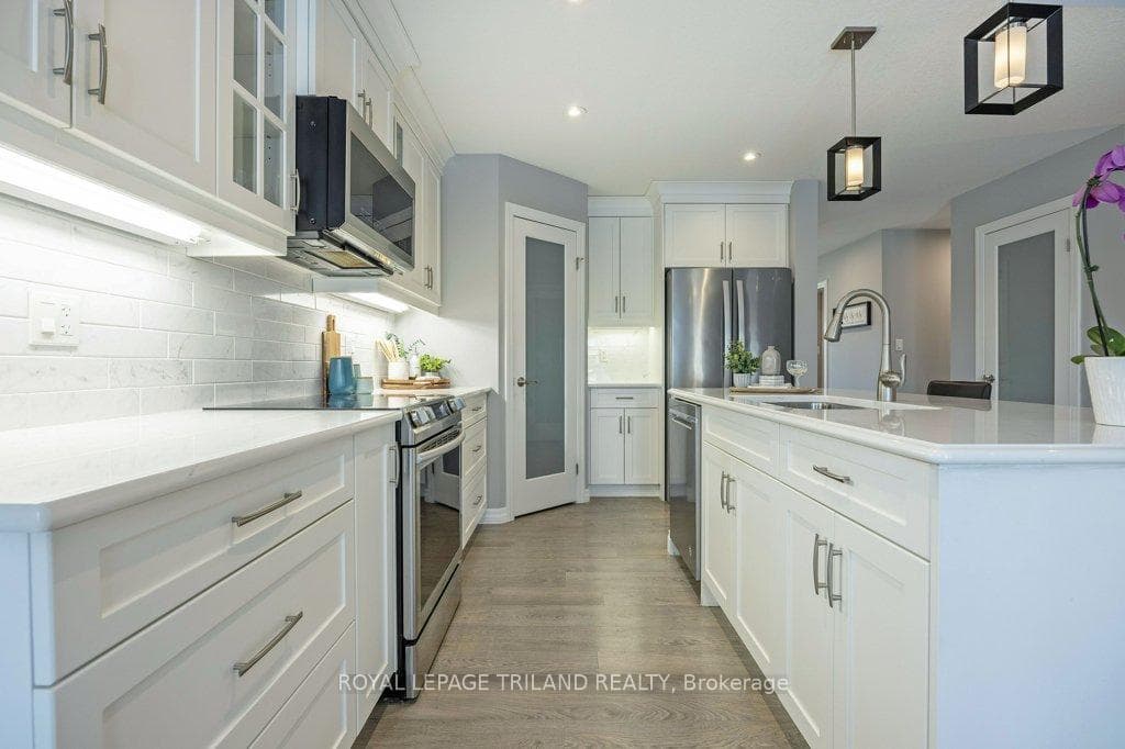 222 Peach Tree Boulevard photo 14