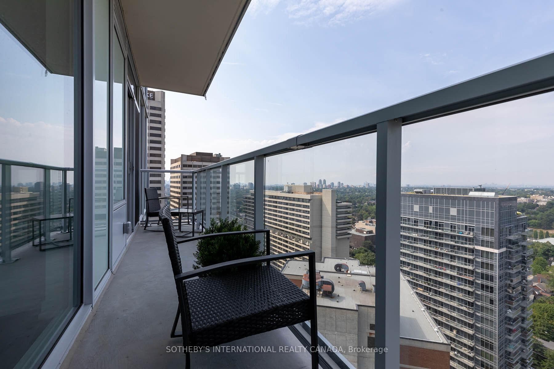 33 Helendale Avenue Unit 2110 photo 27