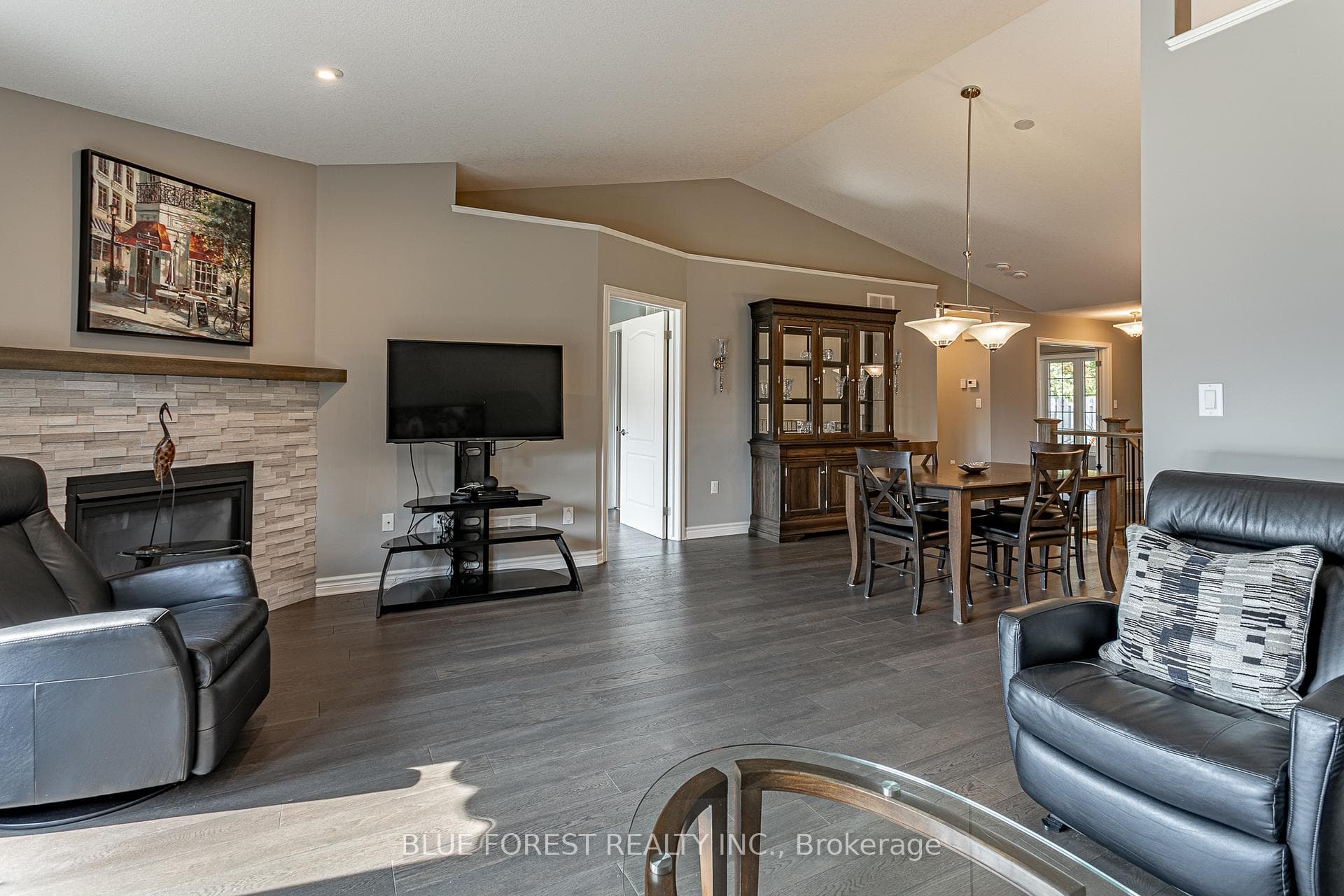 5 FOXHOLLOW Drive Unit 13 photo 14
