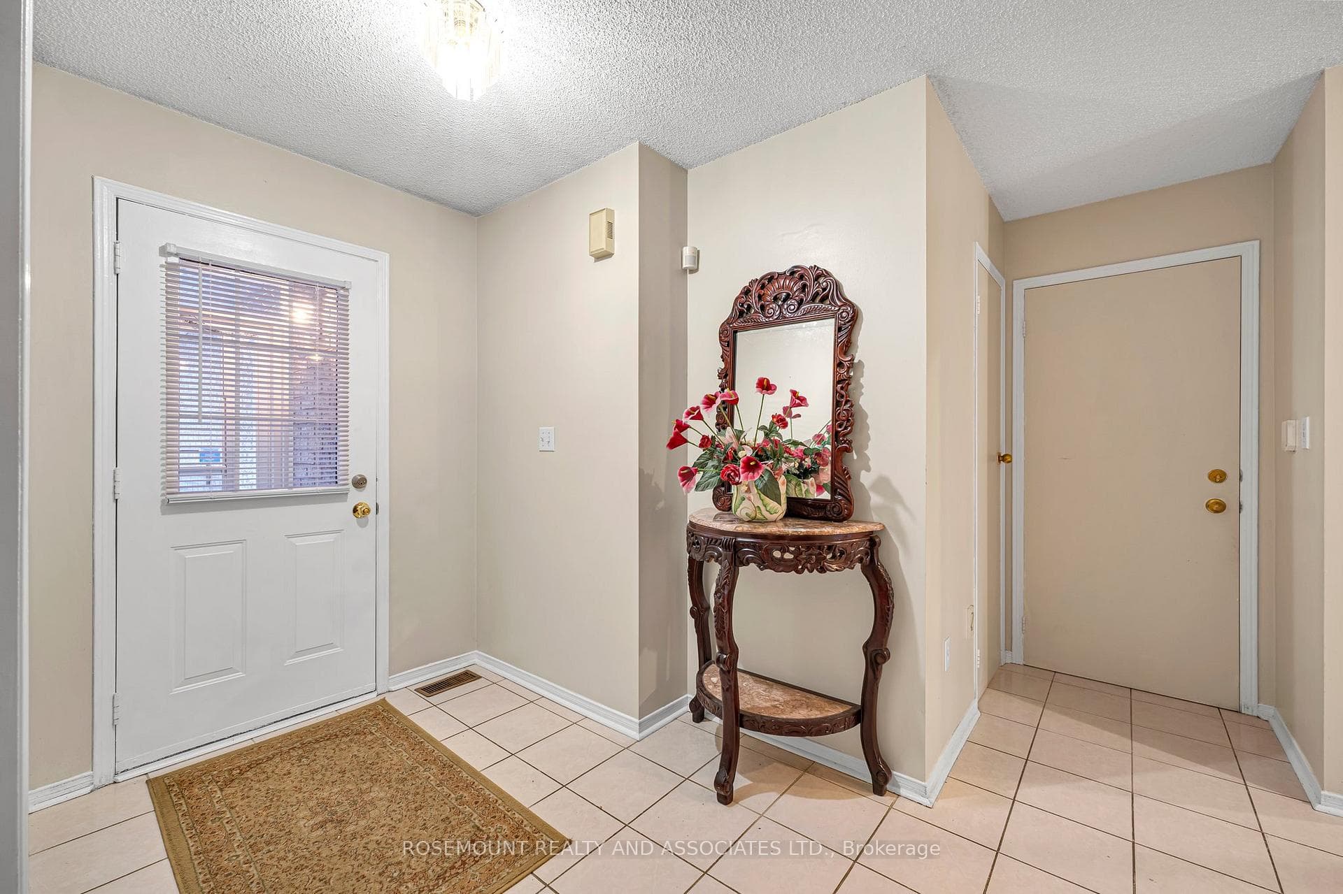 111 Lavery Trail photo 3