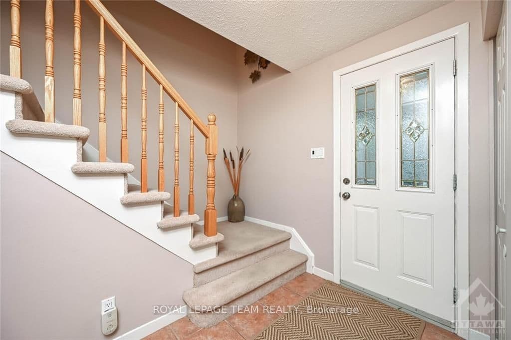51 BEAUMARIS Drive photo 4