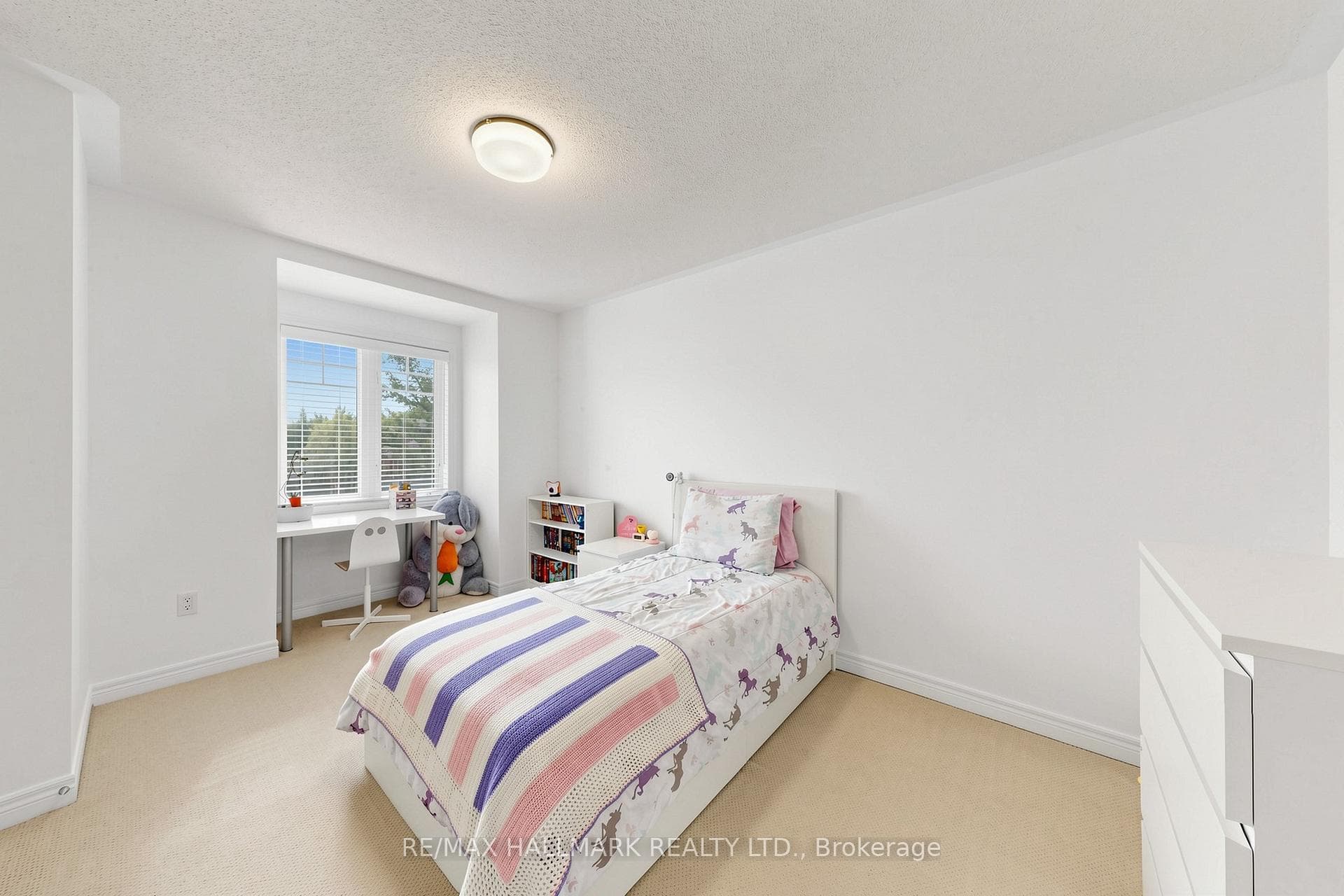 10 Windrow Street photo 11