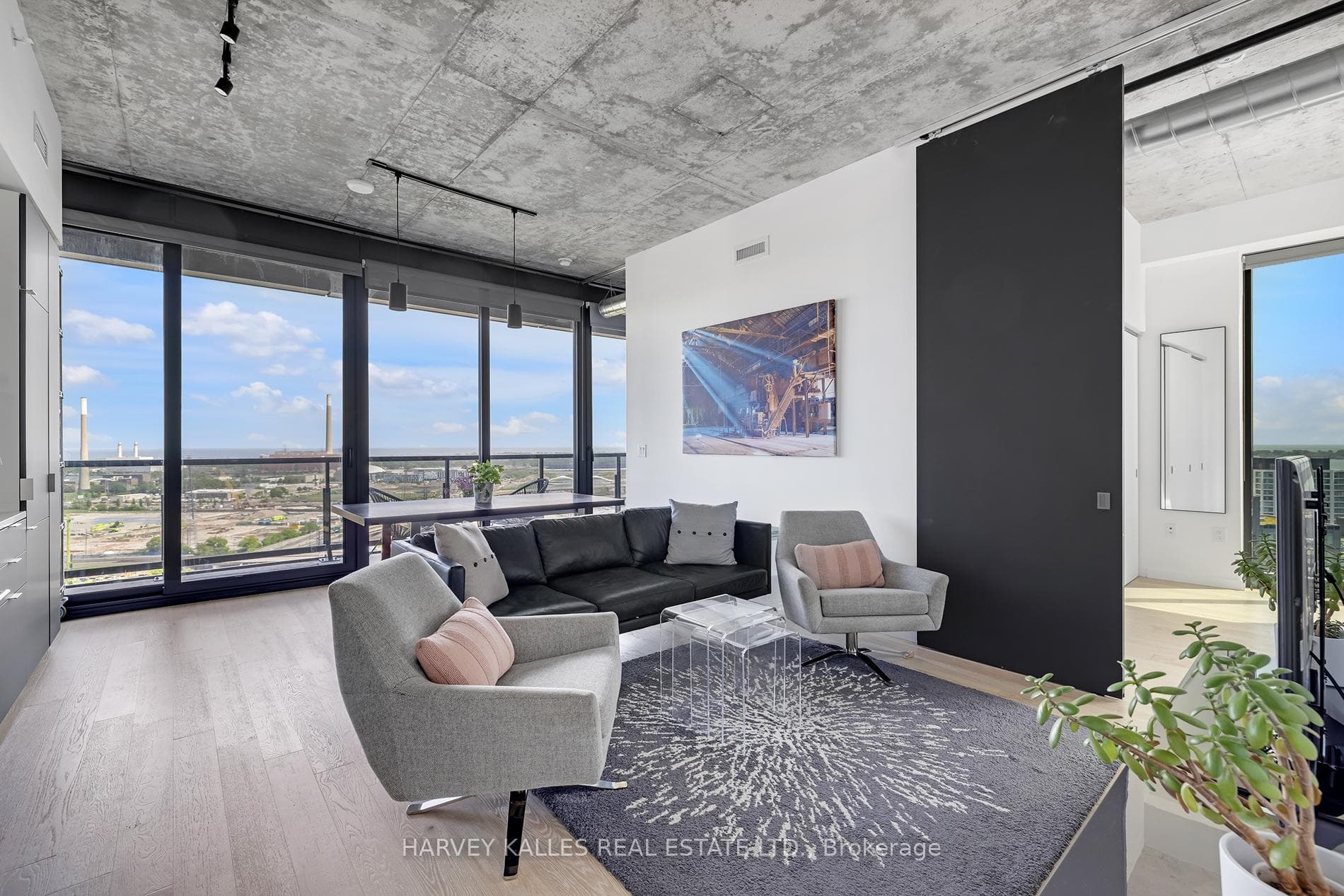 170 Bayview Avenue Unit 2109 photo 9