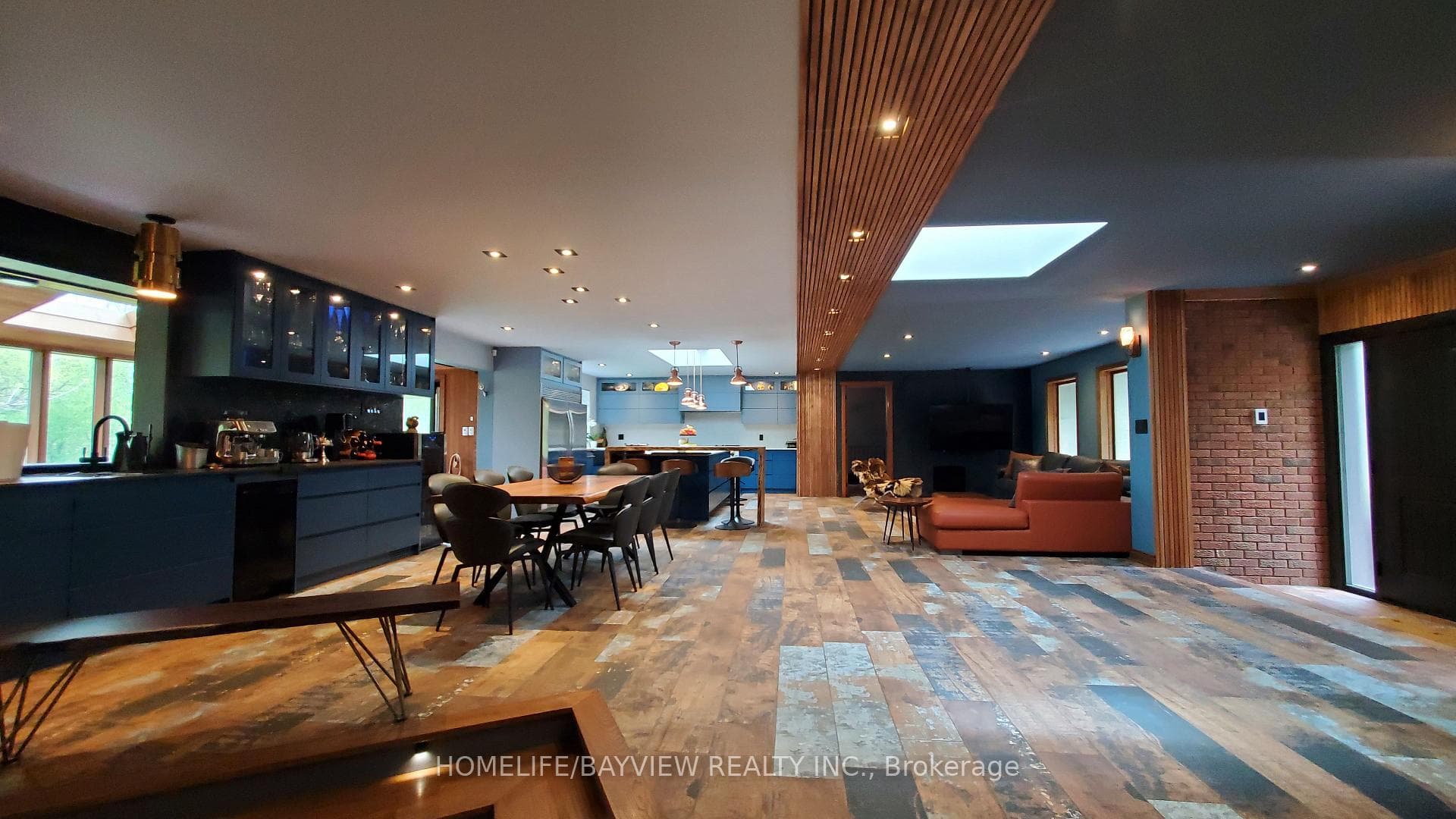 Main fllor open concept