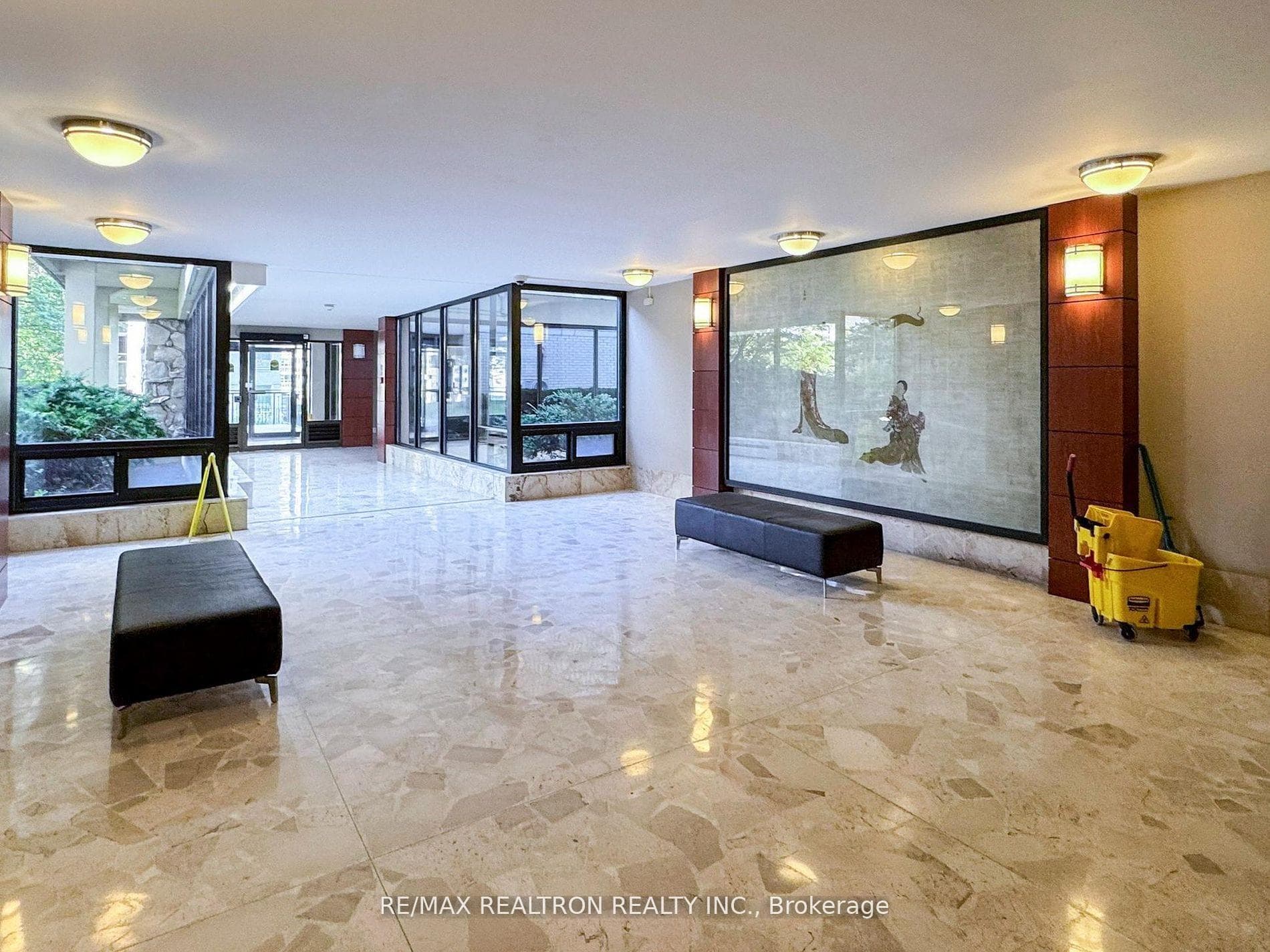 360 Ridelle Avenue Unit 410 photo 37