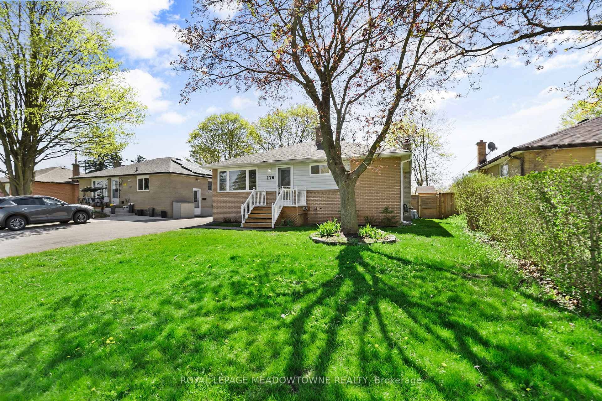 176 Longfield Road Unit Upper photo 2