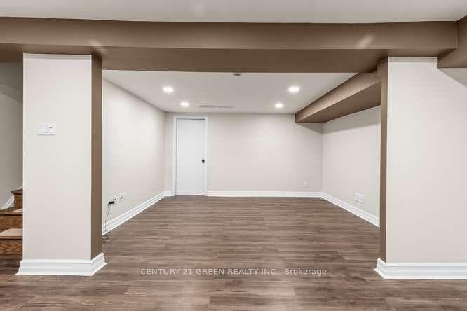 474 Southdale Road Unit 28 photo 32