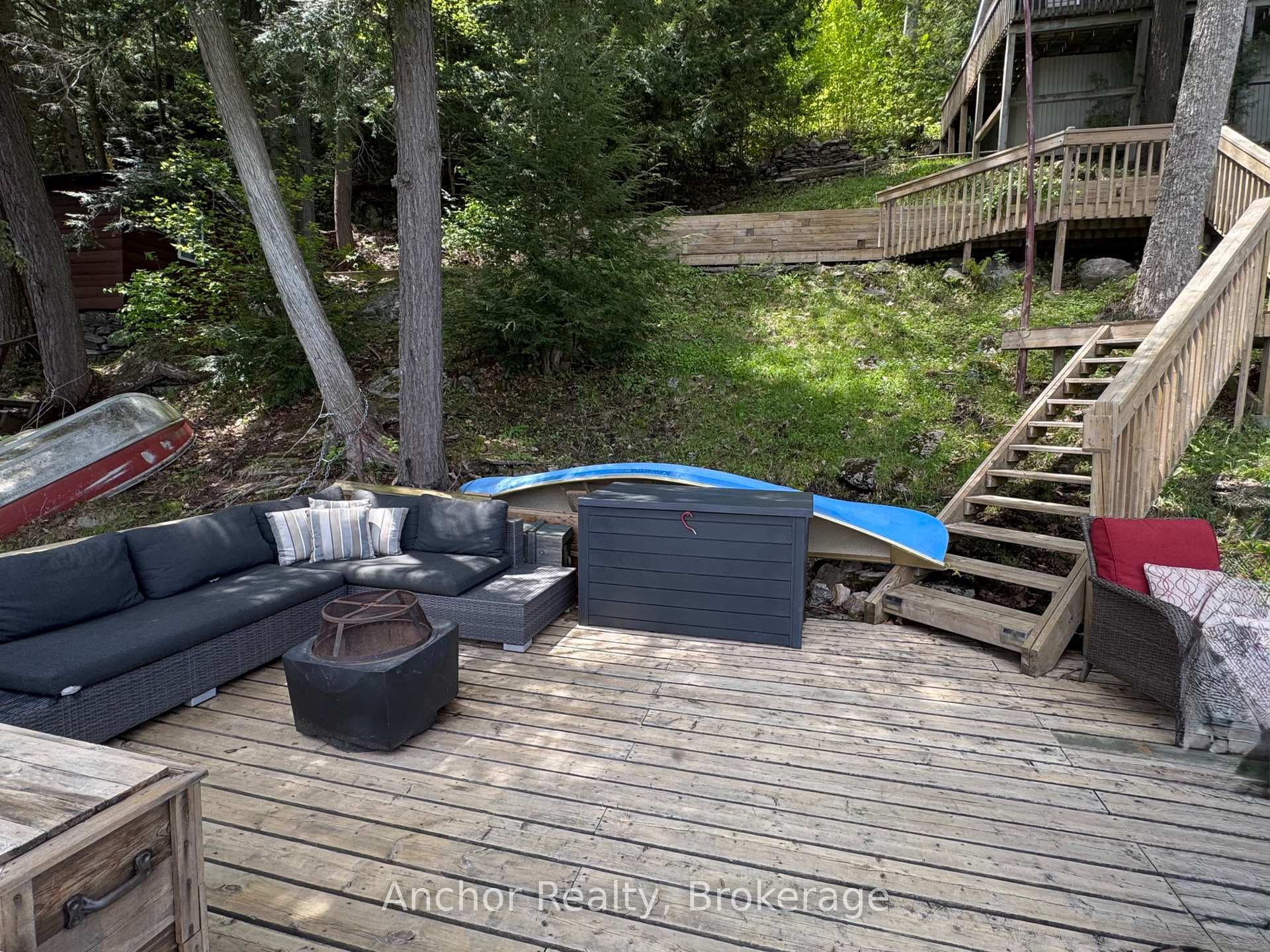 Waterfront deck