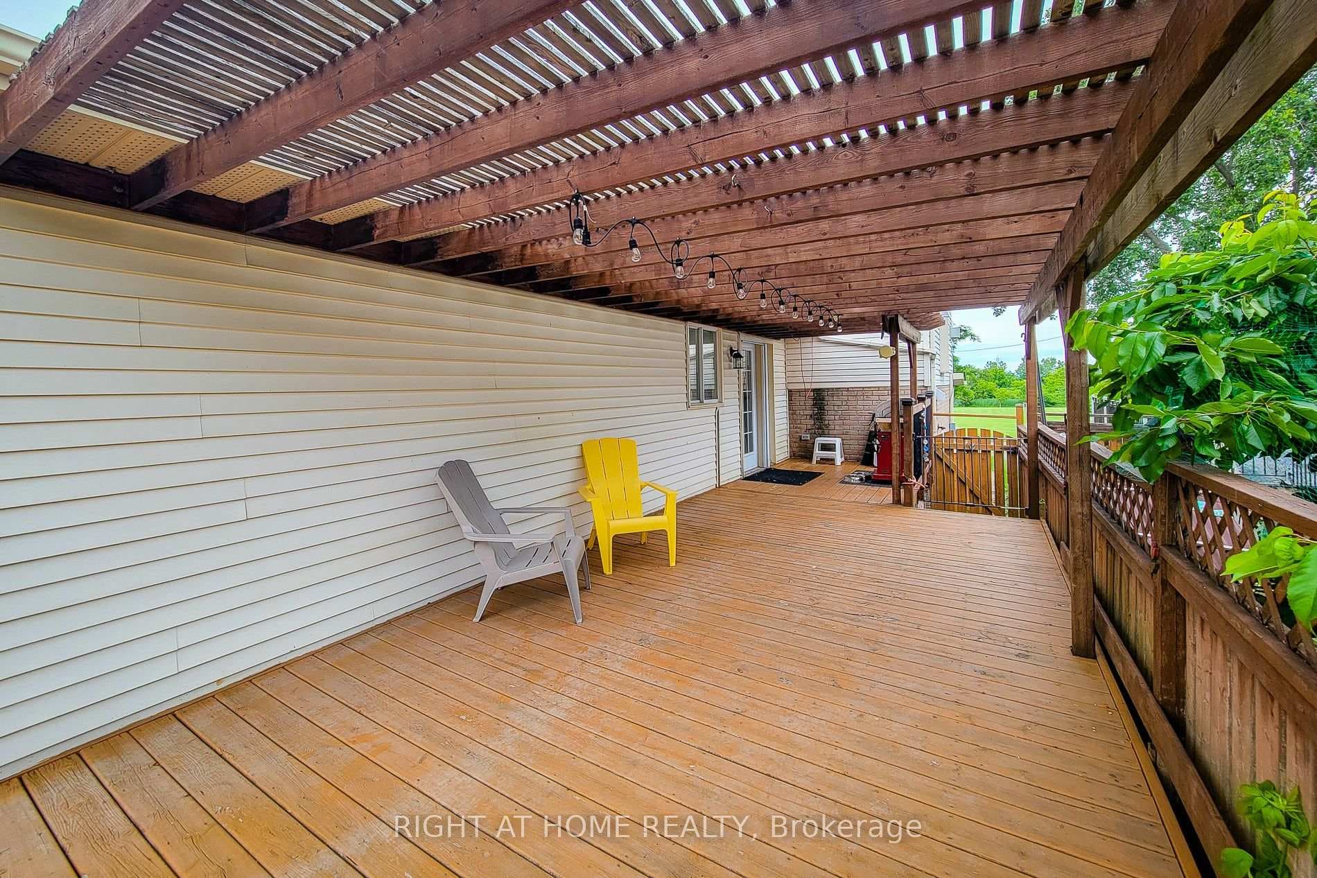 62 HAZEL Street photo 13