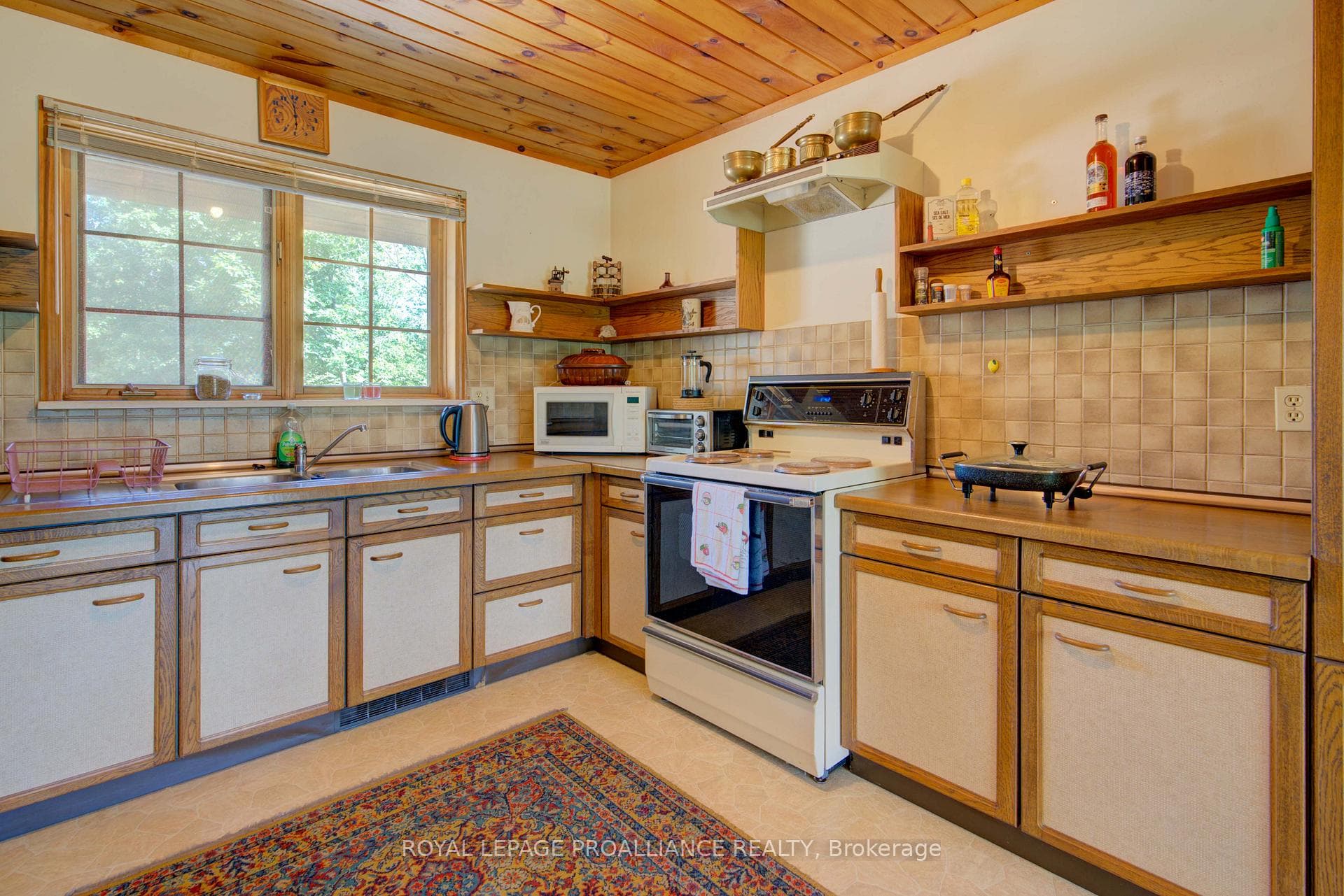934 Norwood Road photo 7