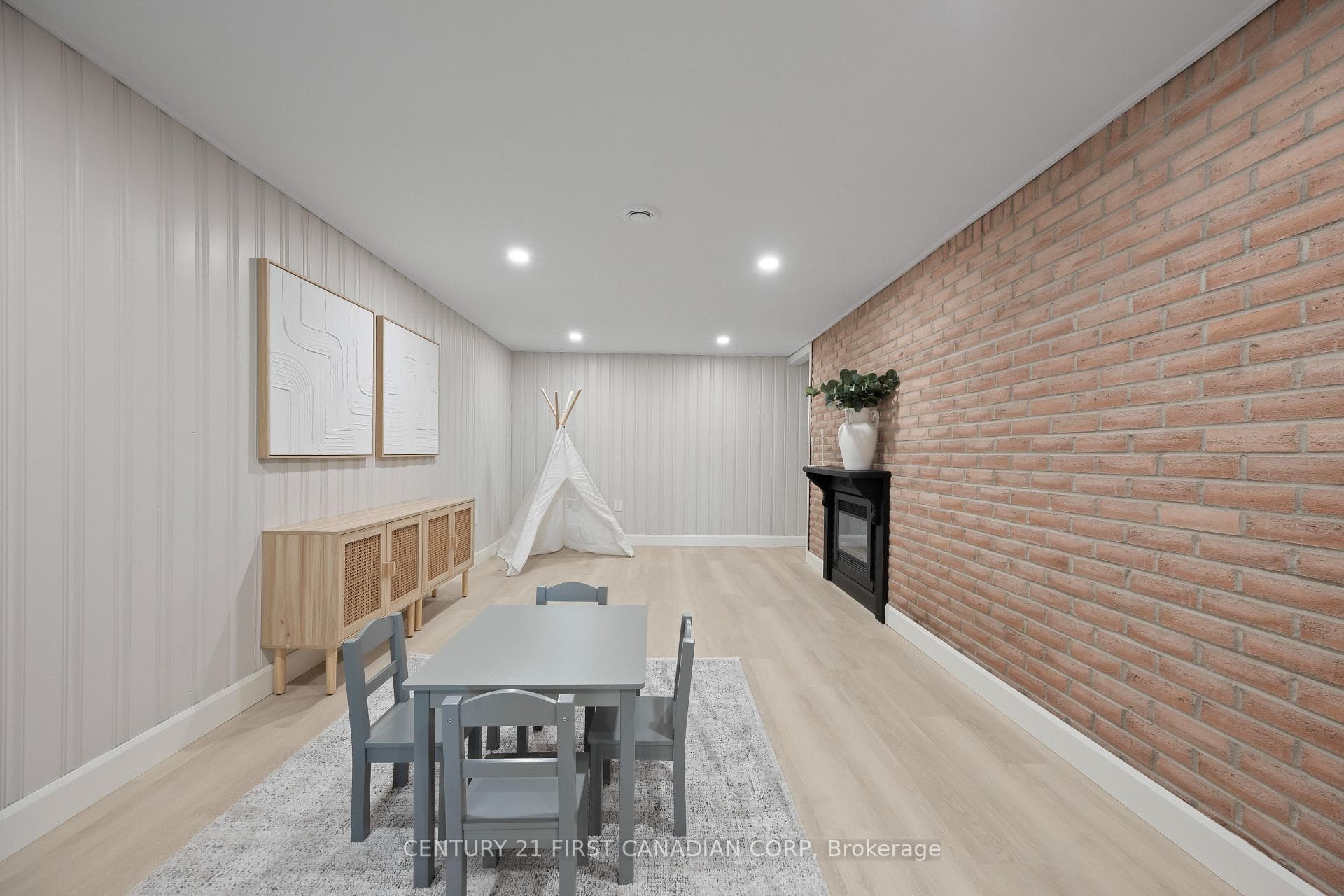 34314 Denfield Road photo 26