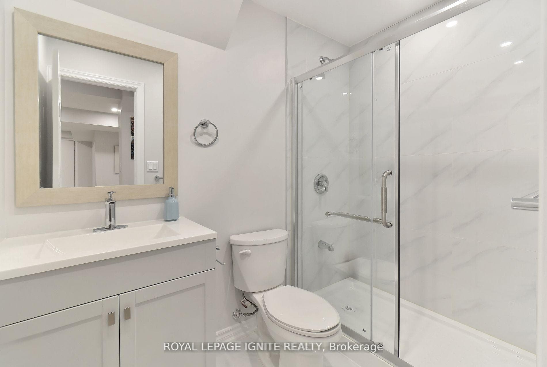 389 Delaney Drive photo 33