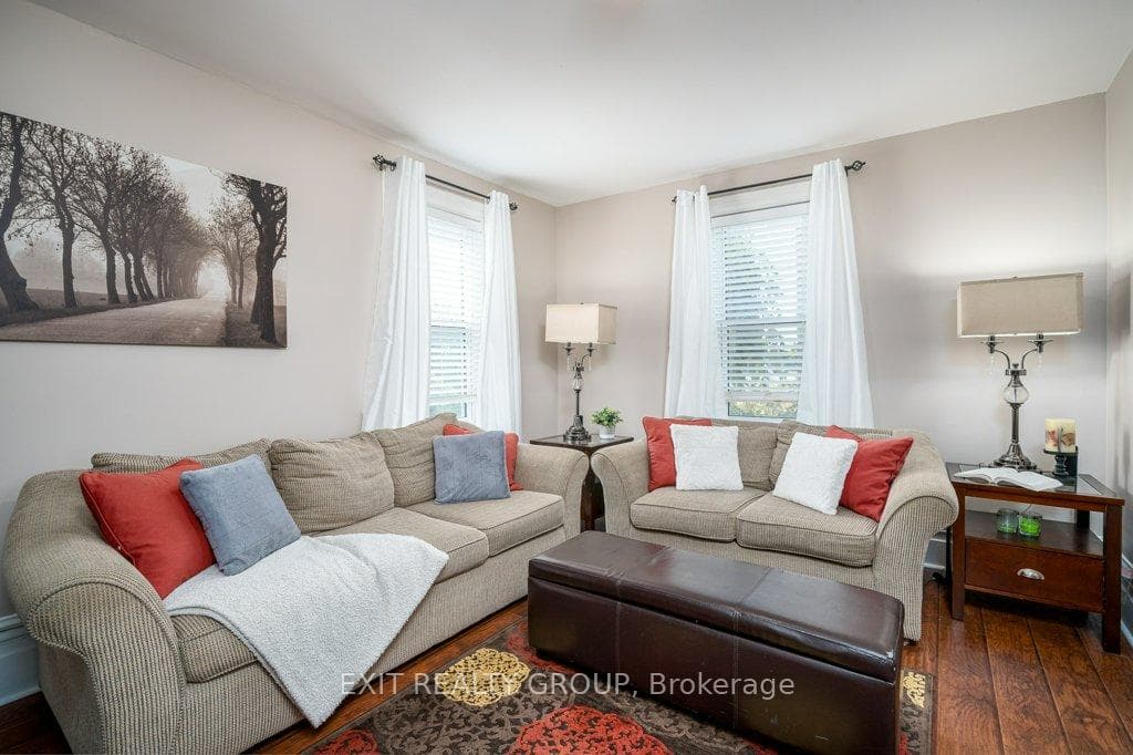 60 Crown Street photo 6