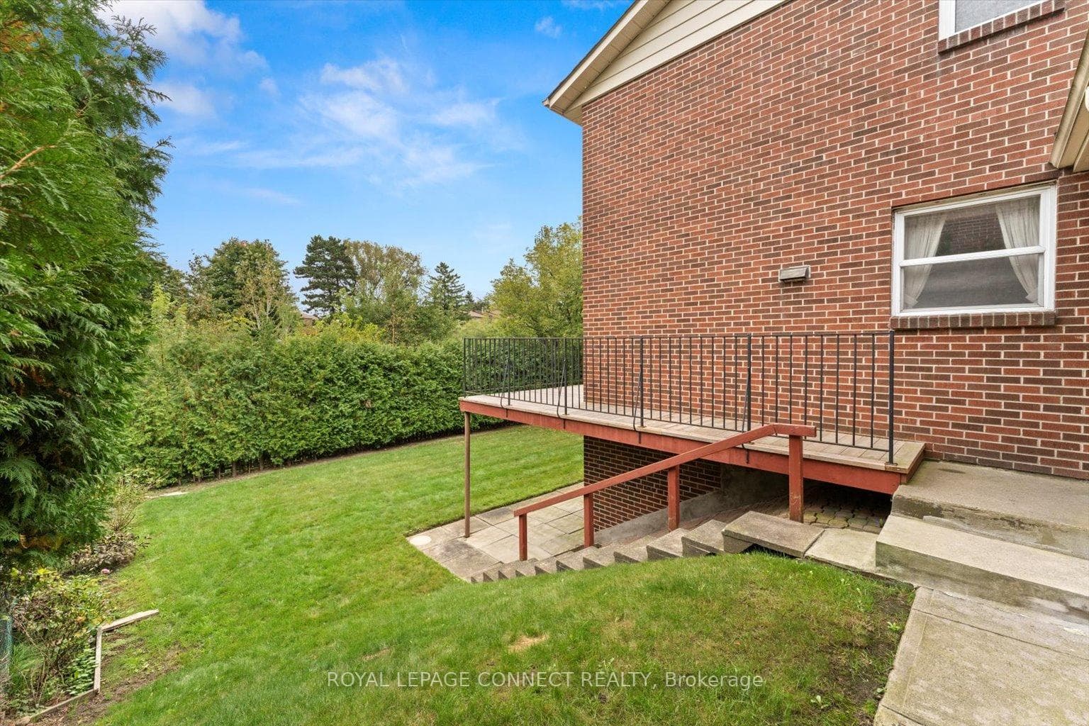 85 Dunmurray Boulevard photo 34