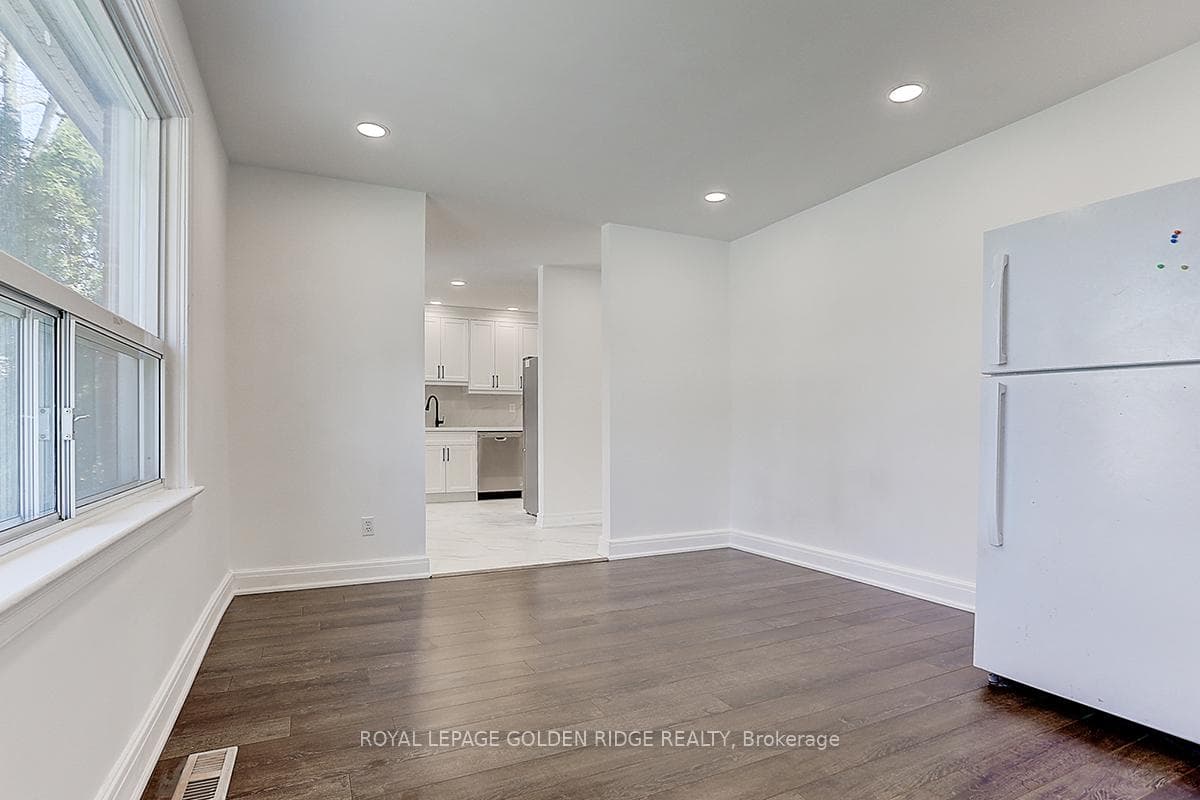 21 Lyndale Drive photo 20