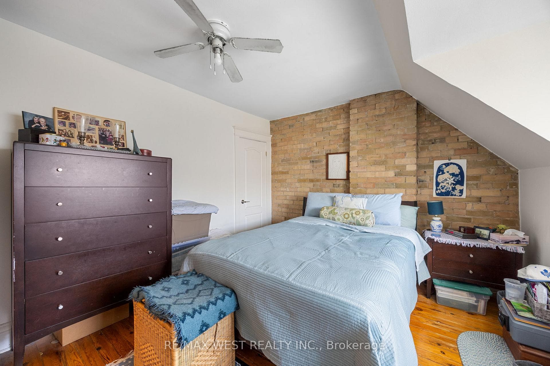 935 Bathurst Street photo 39