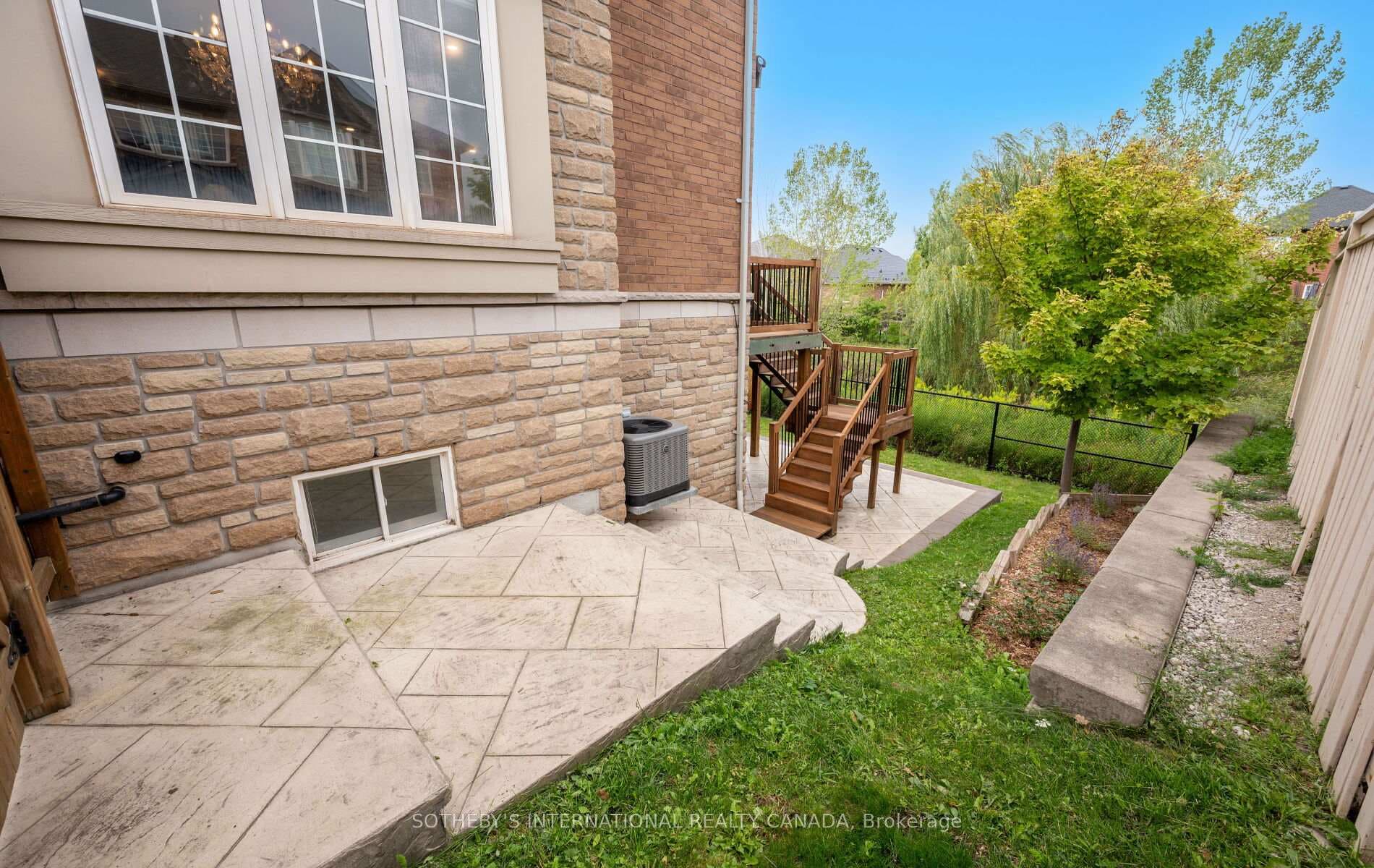 745 Farmstead Drive Unit 21 photo 46