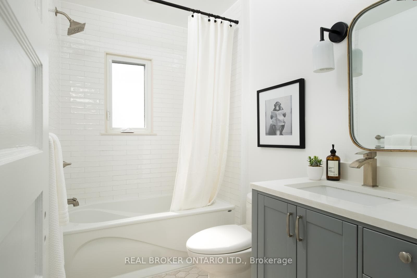 8 Stephenson Avenue photo 10