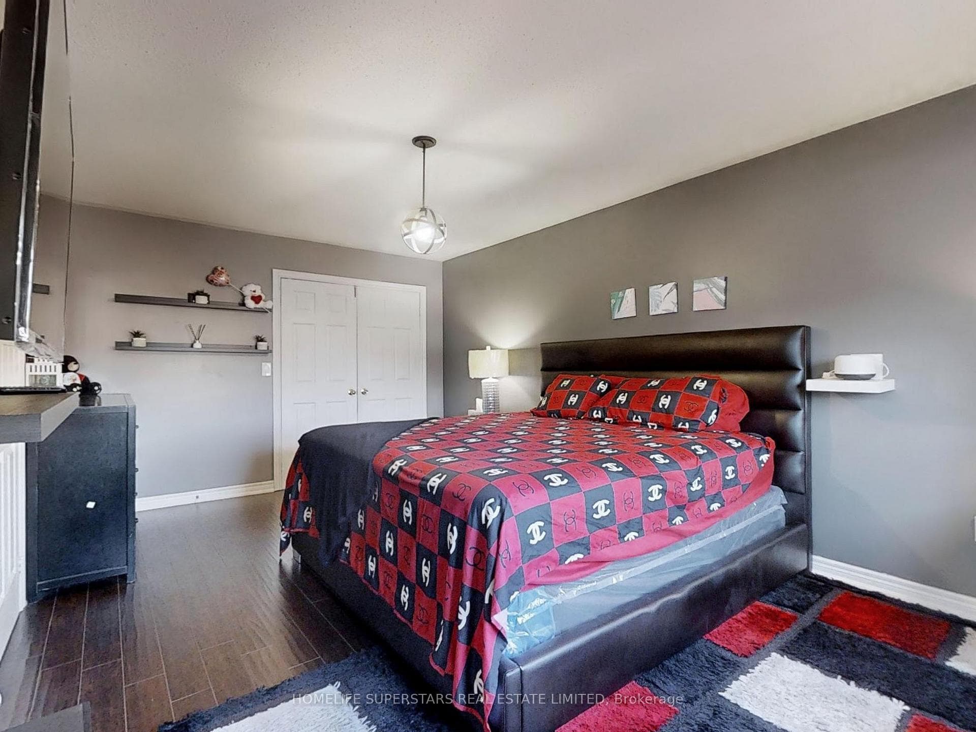 16 Samantha Crescent photo 15