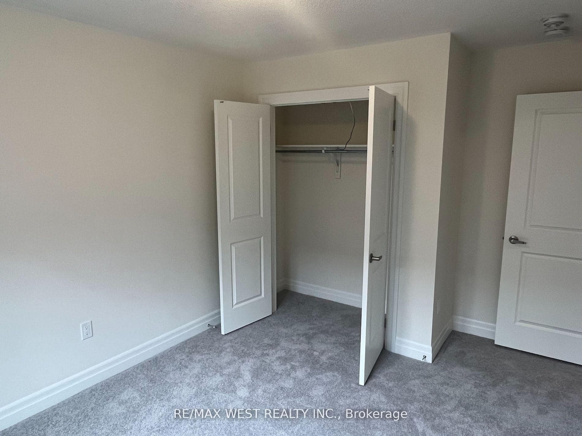 130 Connell Drive photo 18