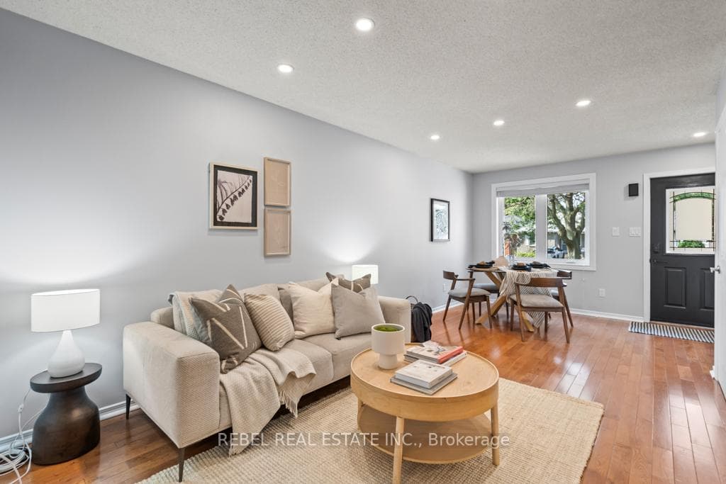 40 Inglis Avenue photo 7