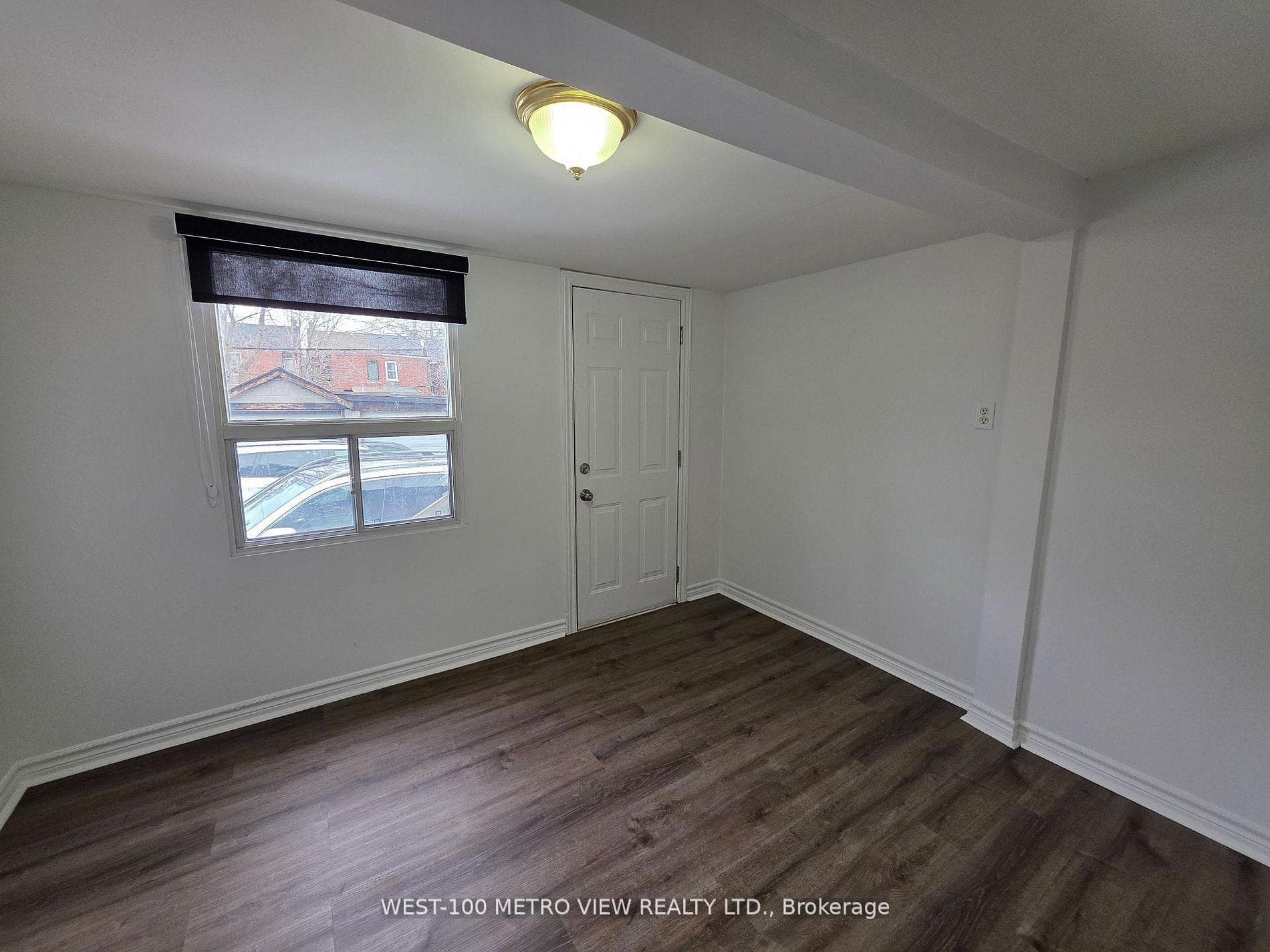 1075 Dufferin Street photo 7