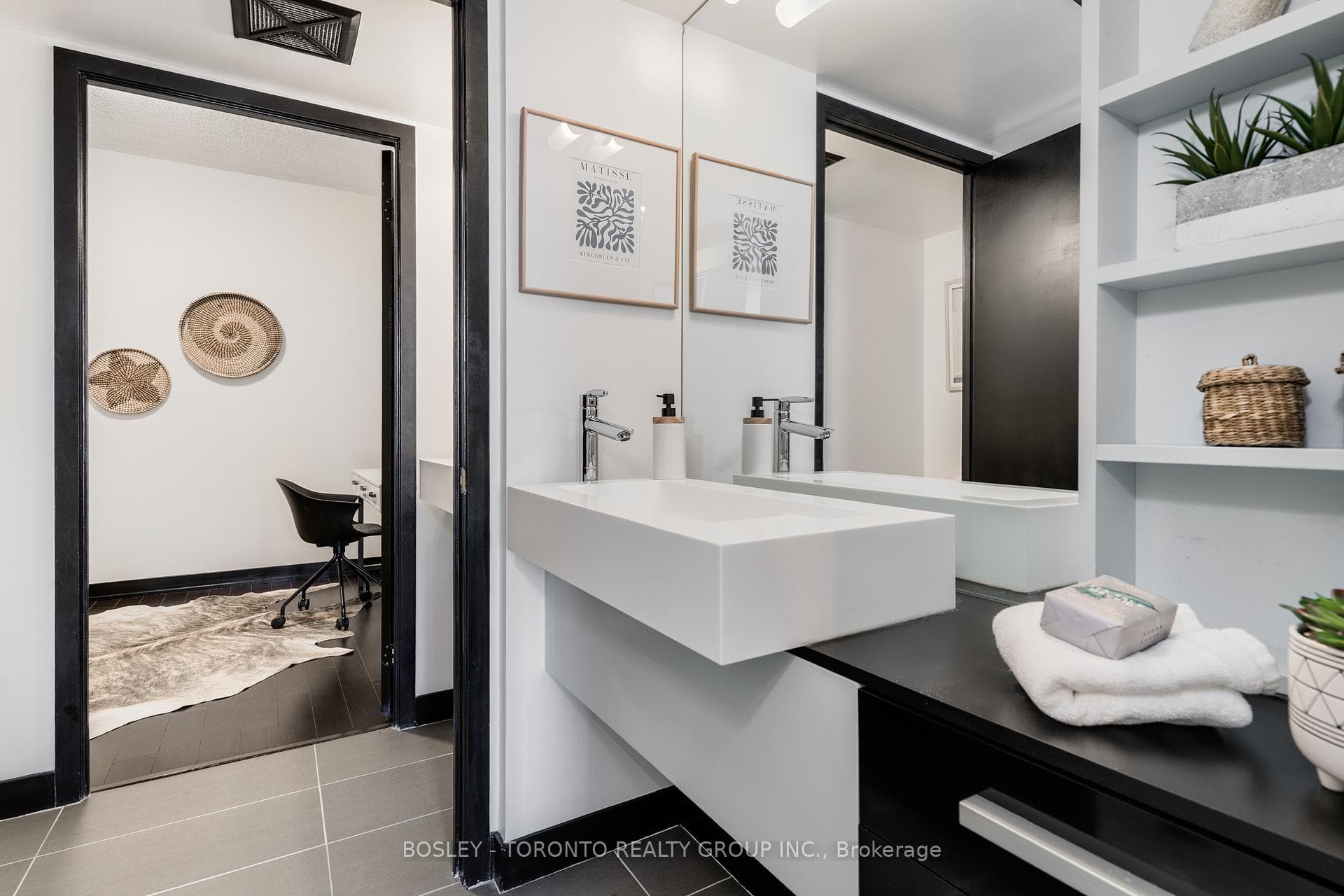 38 Dan Leckie Way Unit 3011 photo 25