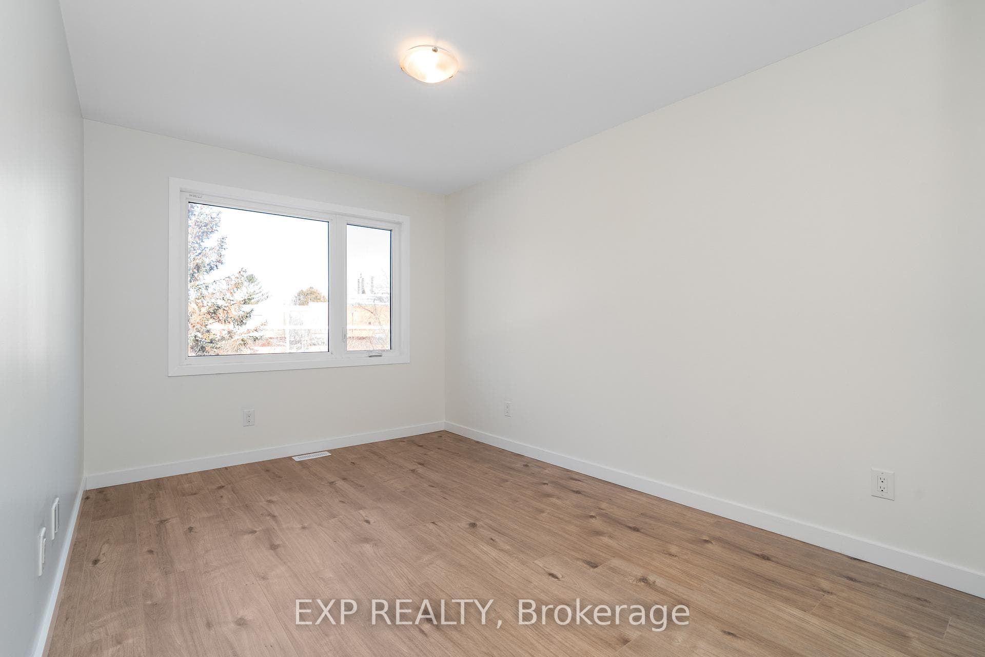 503 Cote Street photo 23