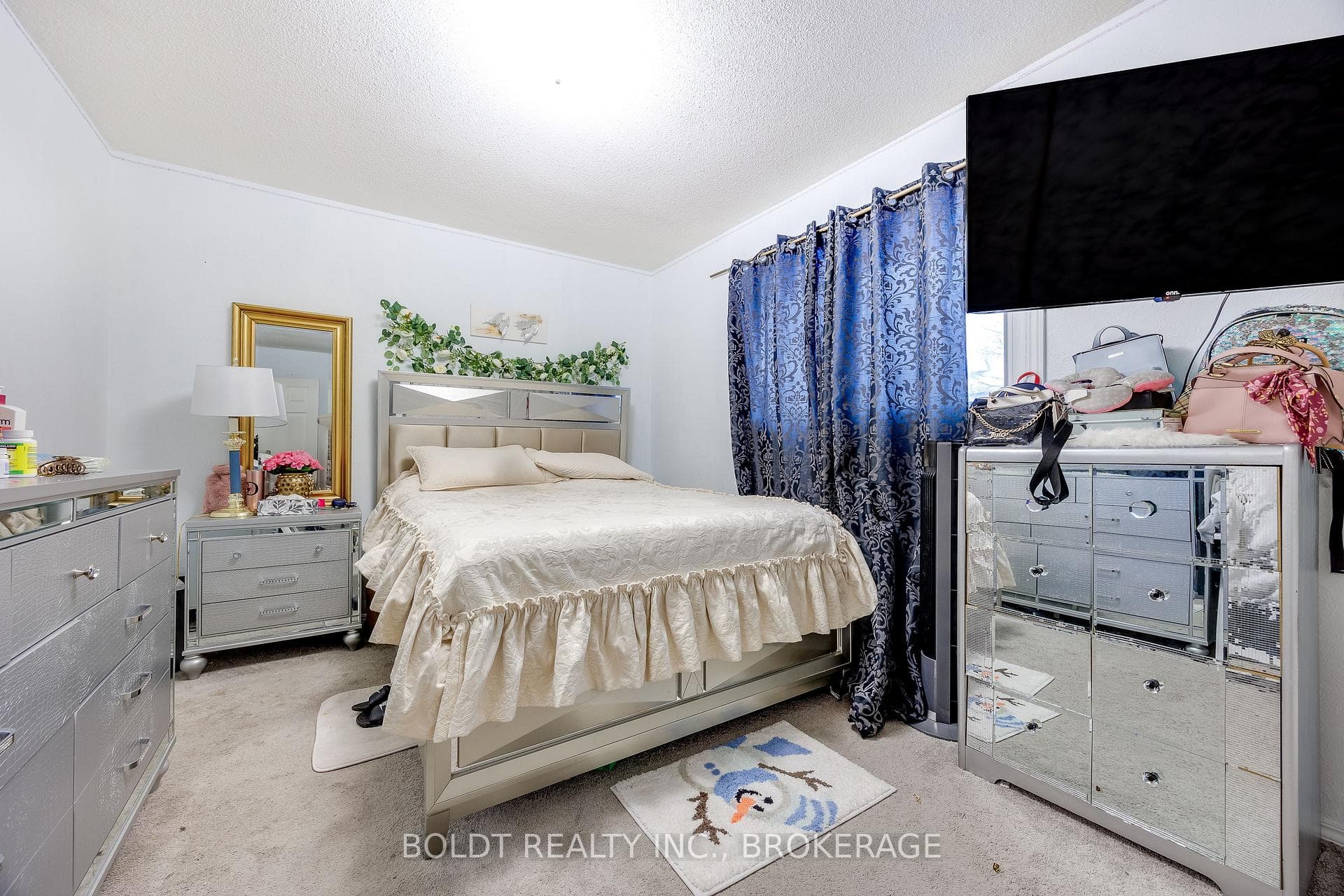 Upper level bedroom