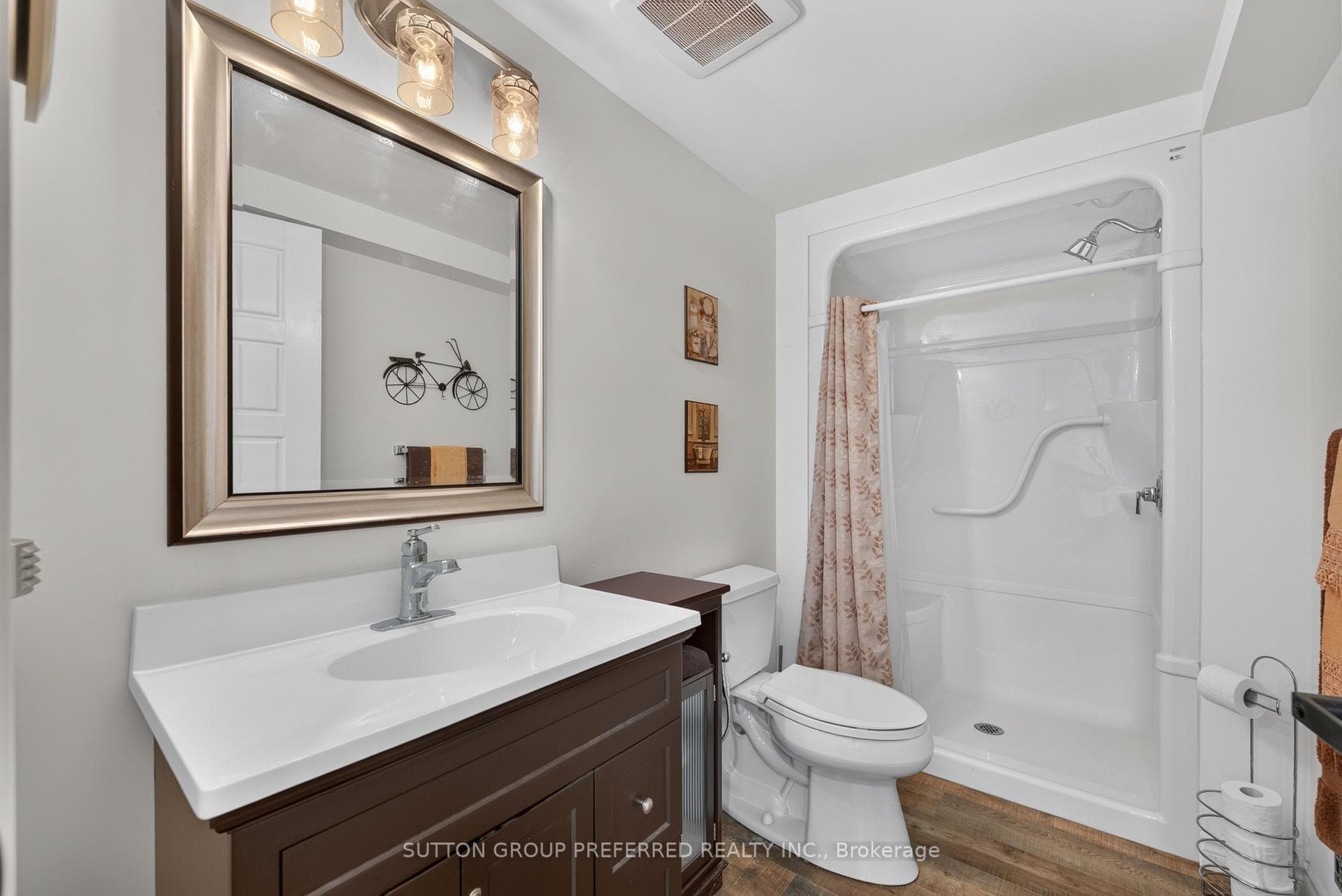 20 Windemere Place Unit 6 photo 33