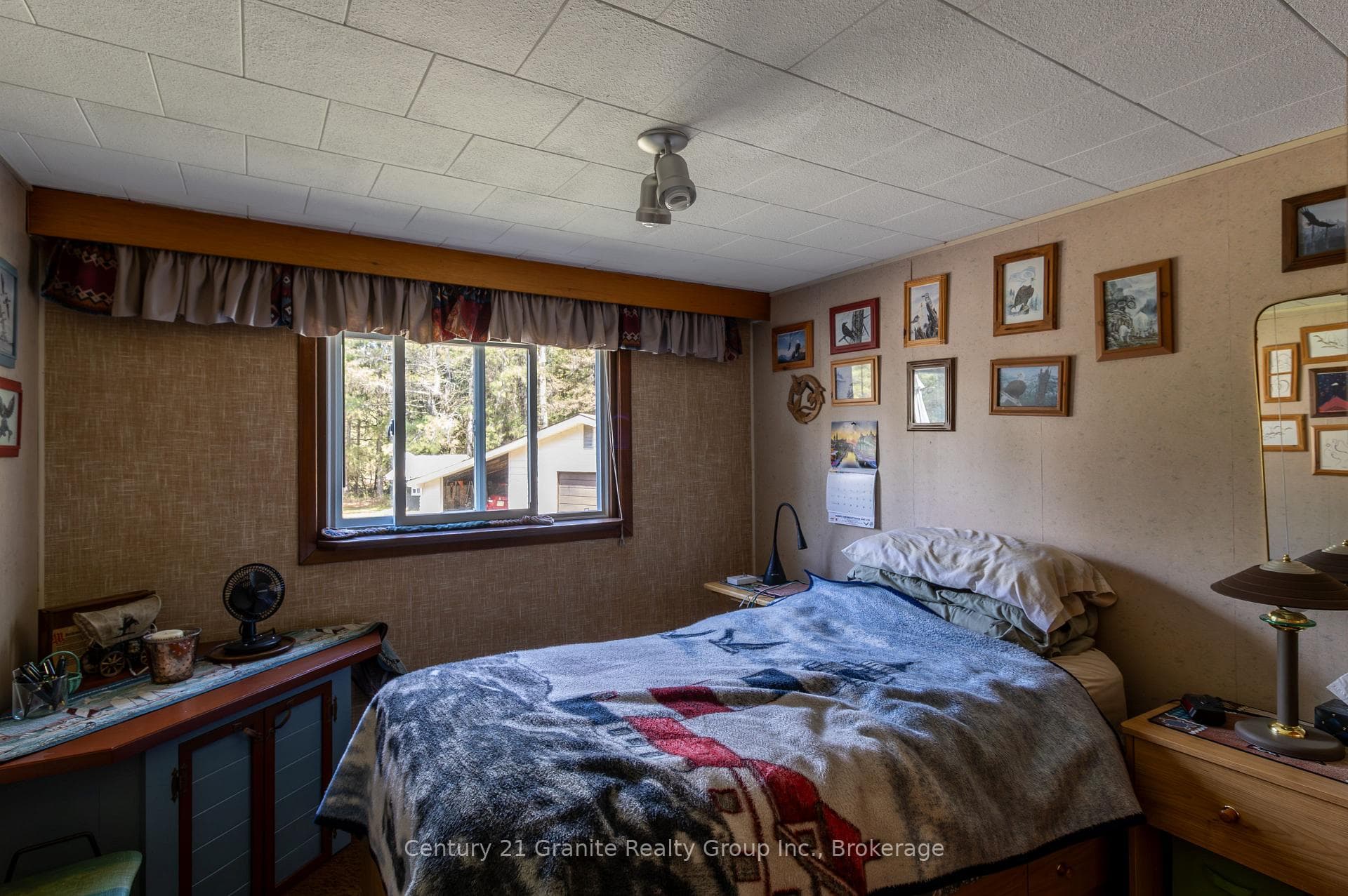 1036 Wandering Lane photo 18