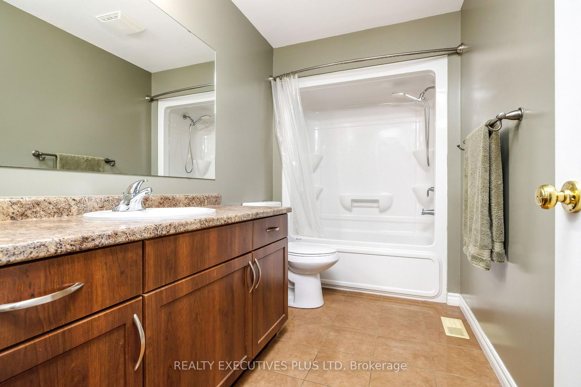 2nd Bathroom Upstairs