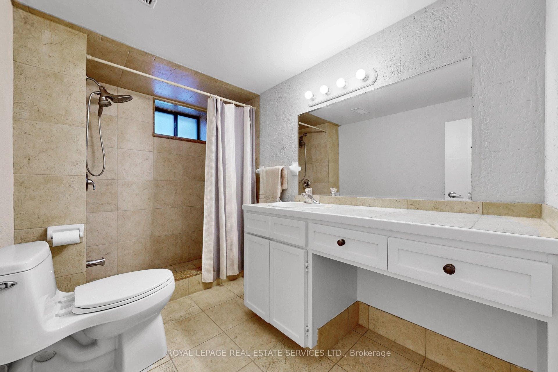 6 Parkchester Road photo 32