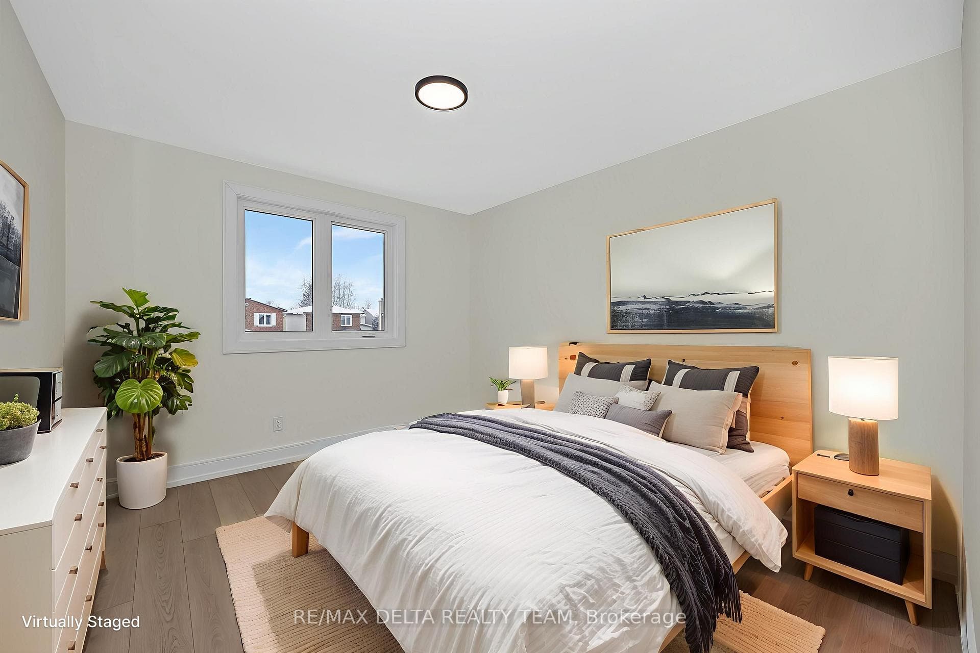 1843 Brousseau Crescent photo 24