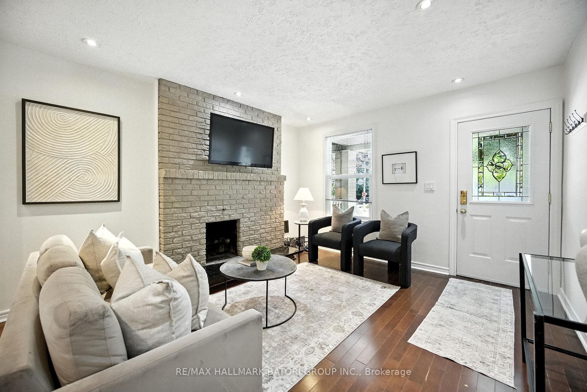 143 Soudan Avenue photo 2