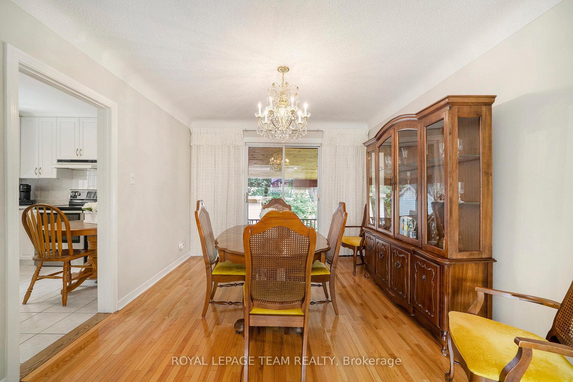 367 Ravenhill Avenue photo 12