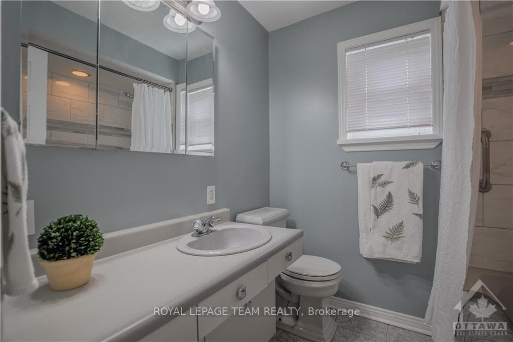 46 BRYDEN Avenue photo 23