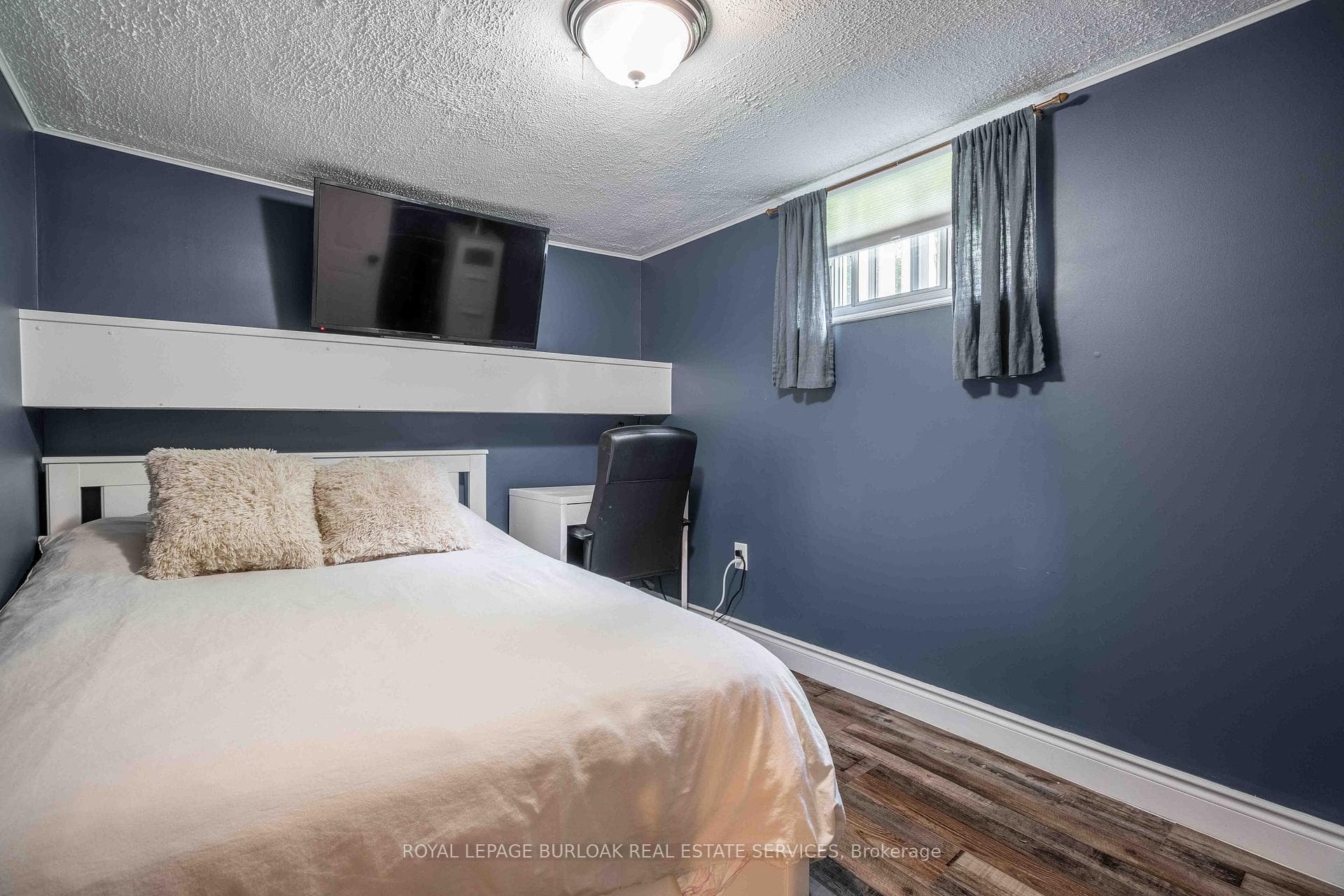 1163 Greening Avenue photo 26