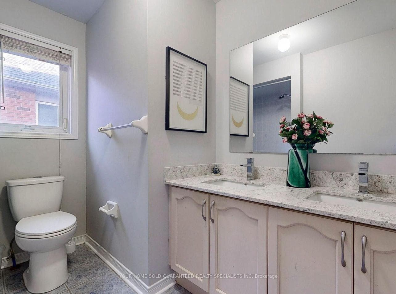 34 Guinevere Road photo 7