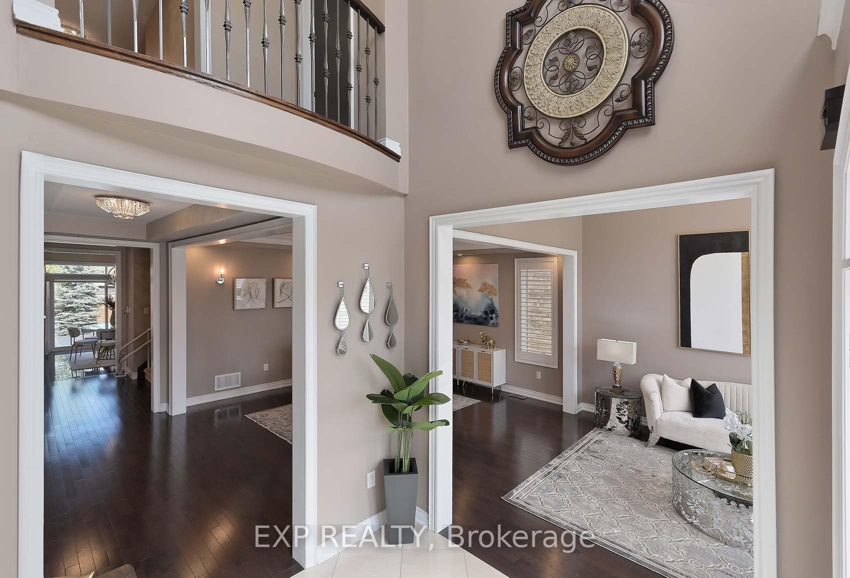 16 Chilliwack Grove photo 2