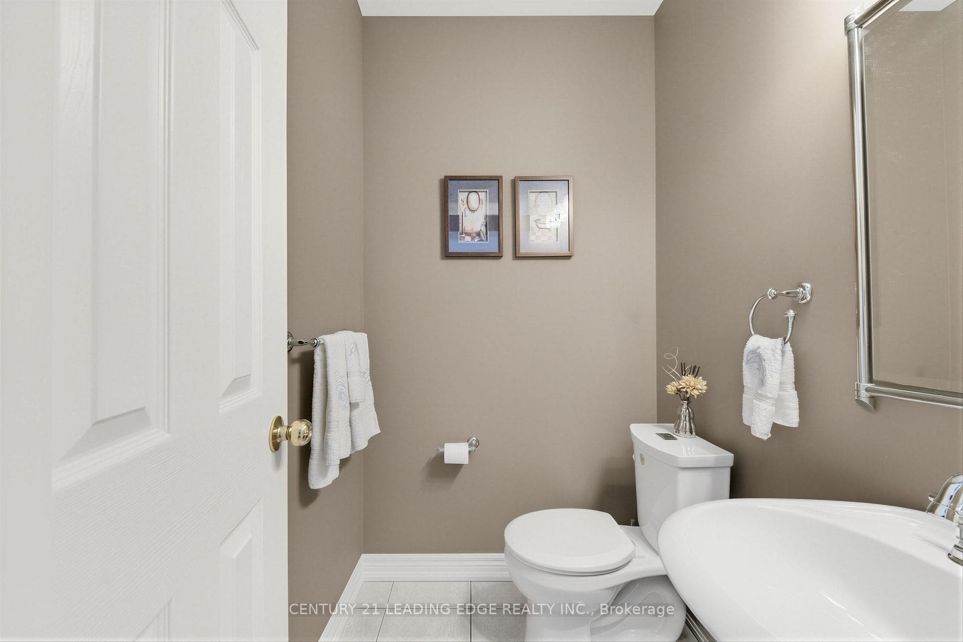 145 Quince Crescent photo 24