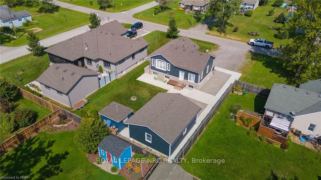 3269 YOUNG Avenue photo 37